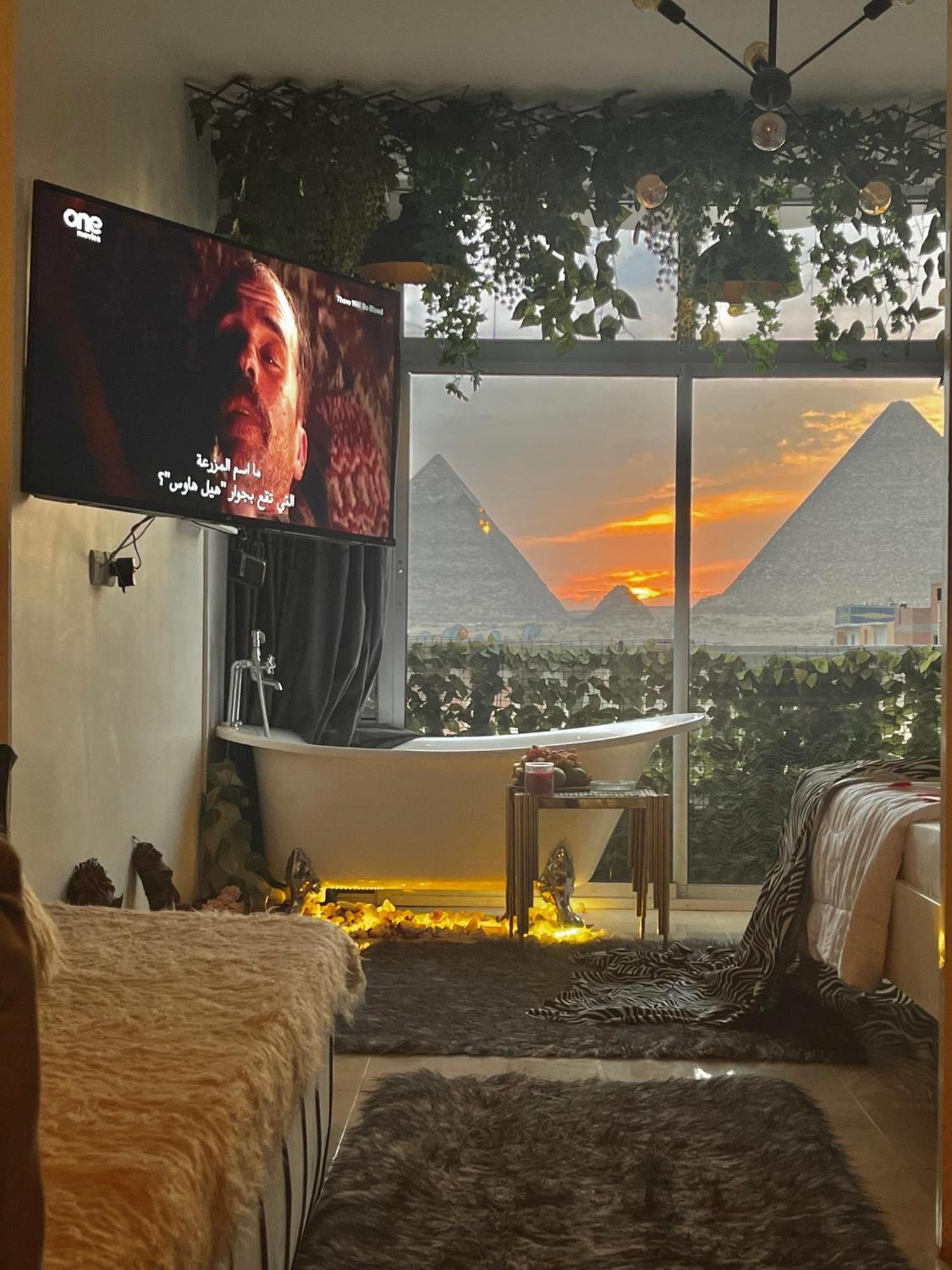 Apartment Jacuzzi Pyramids View Cairo