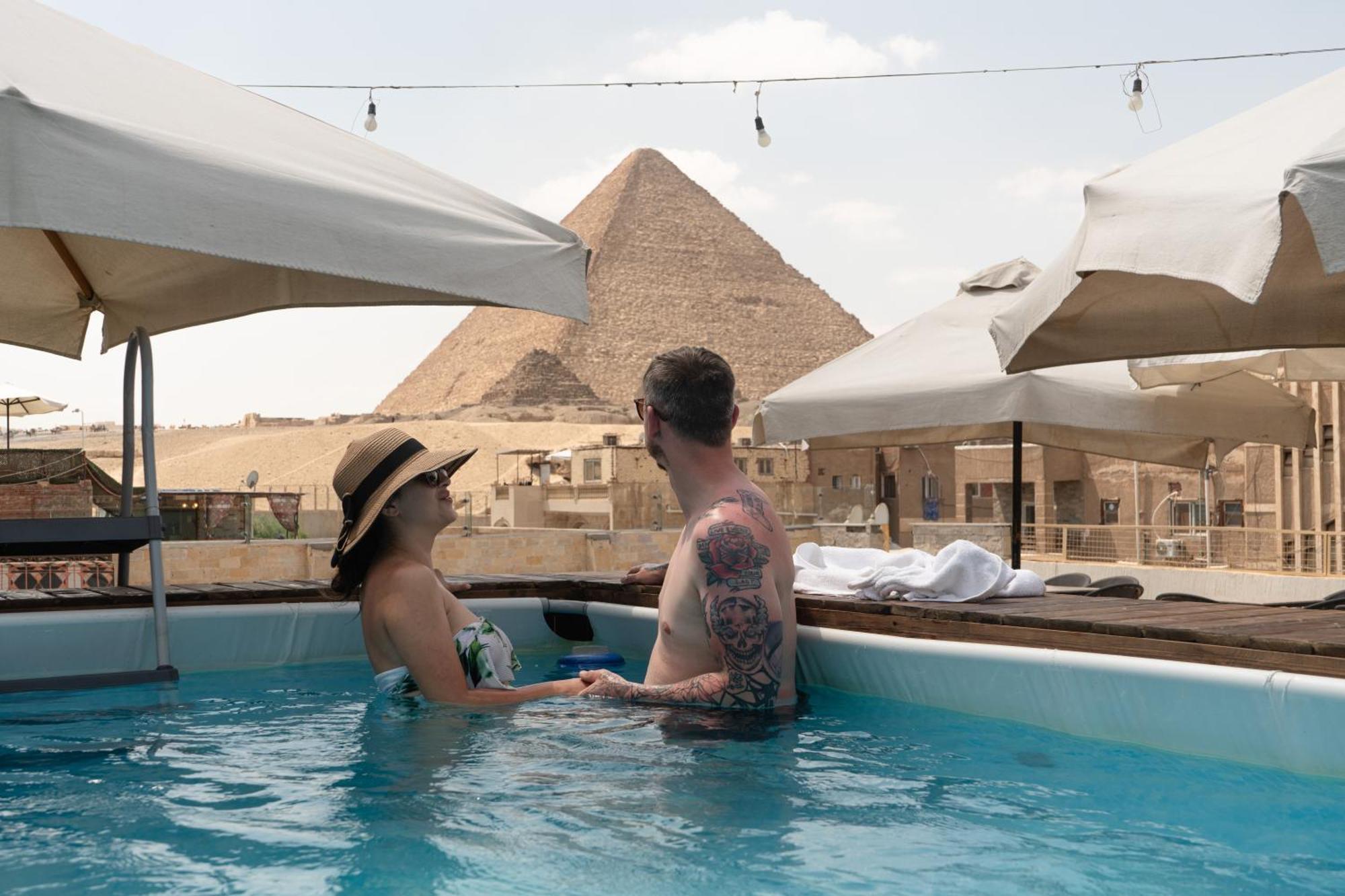 Pyramids Height & Pyramids Master Scene Rooftop Hotel Kafrat al Jabal