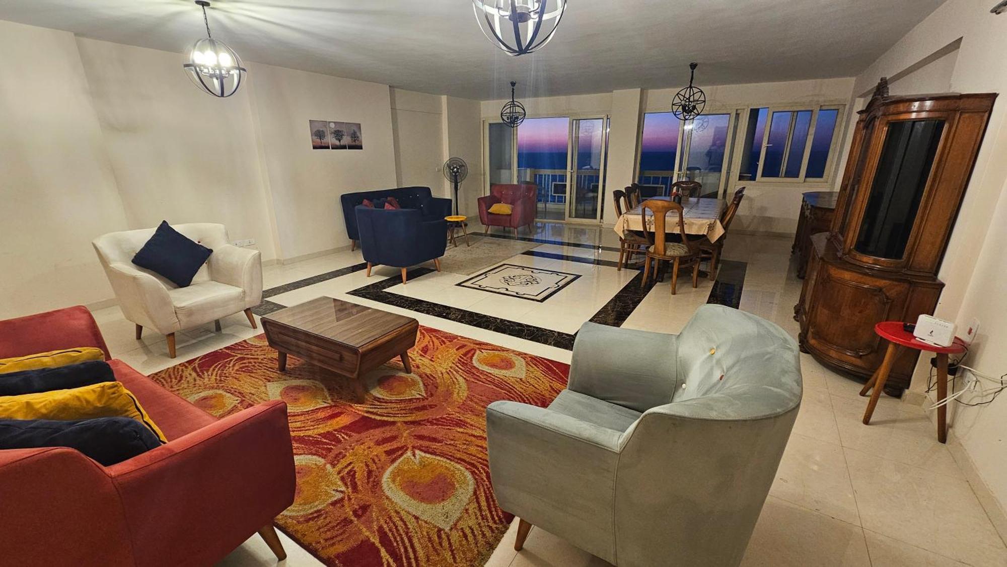 Alex Sea View - Families Only * Alexandria