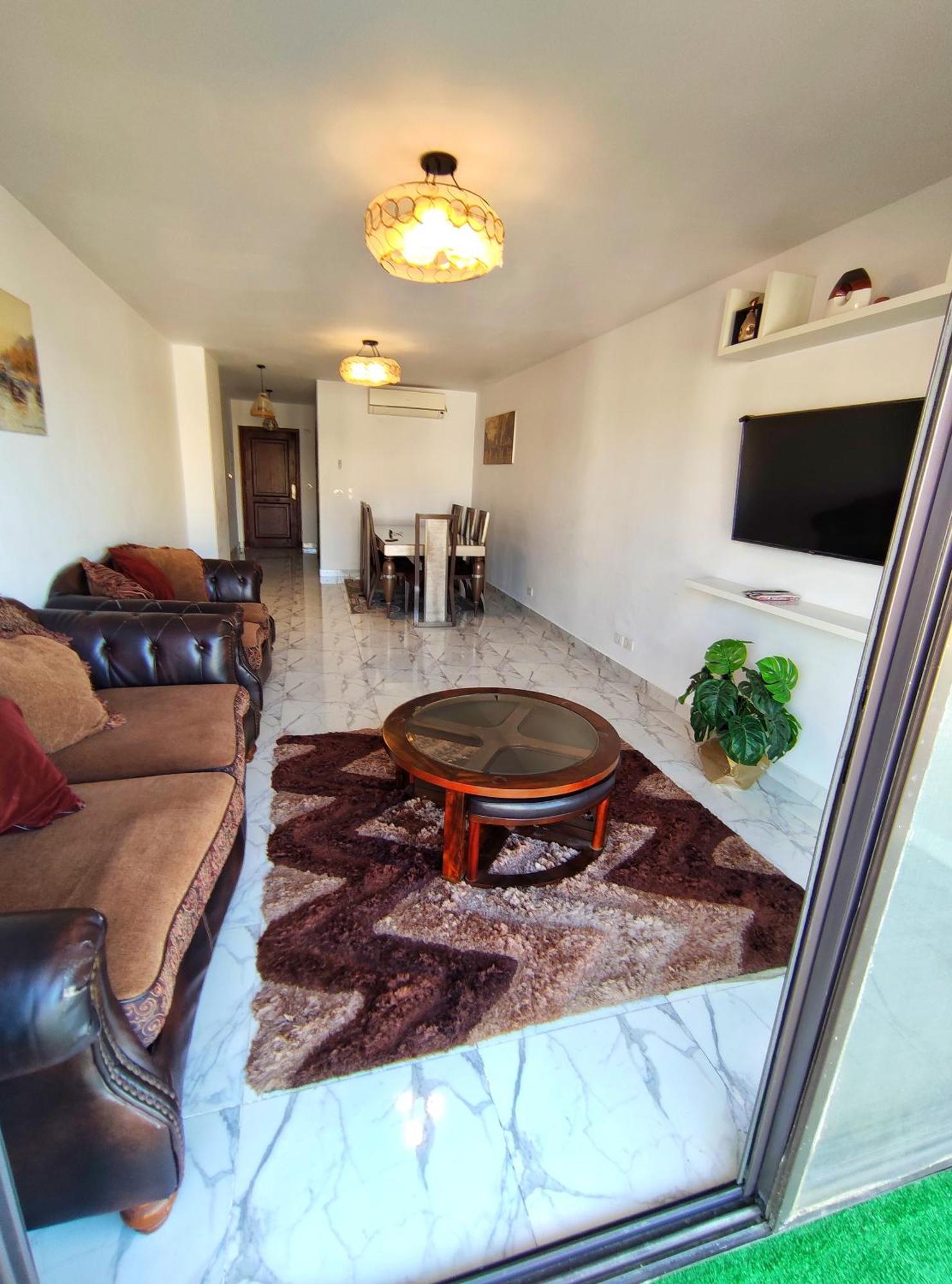 ملكى صف اول بحر بورتو سعيد Hotel de apartamente *
