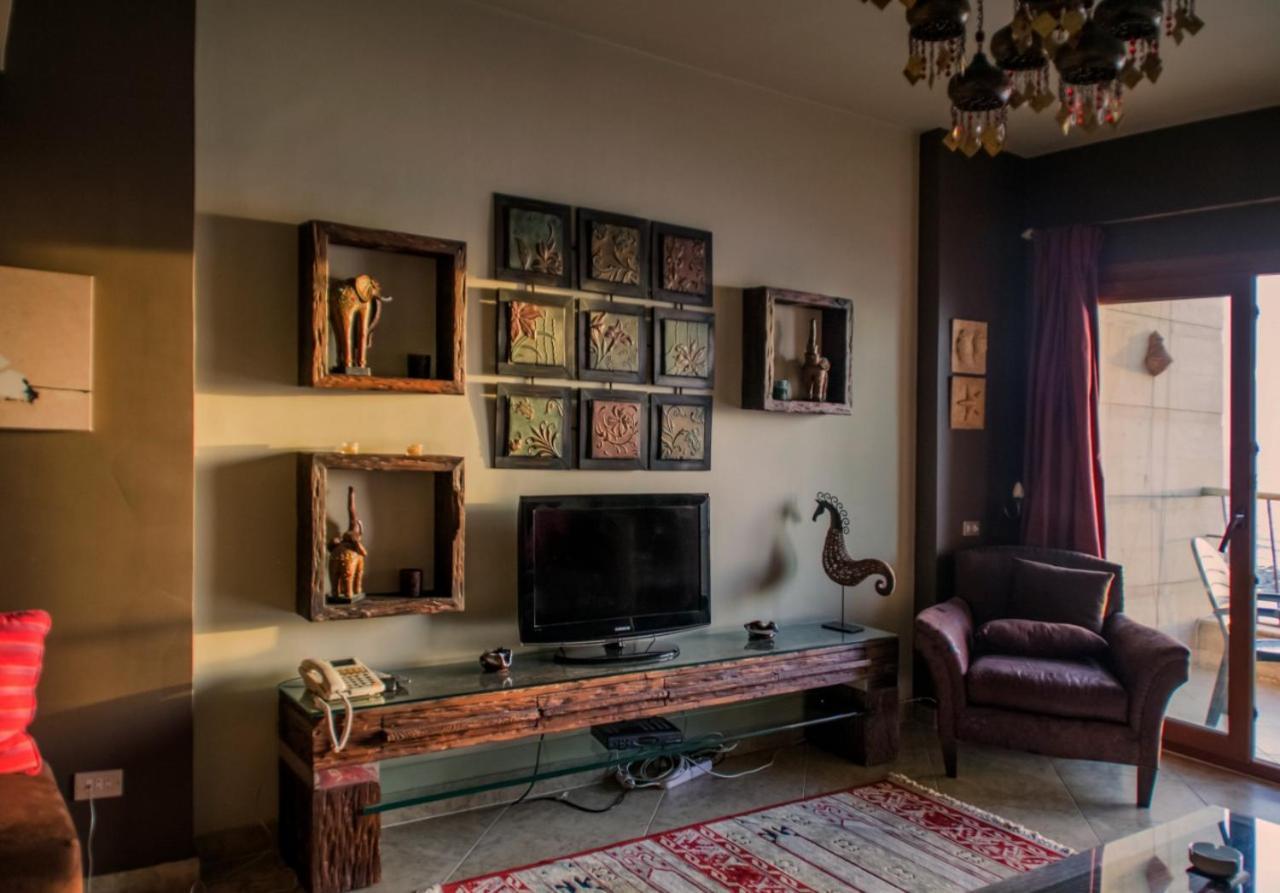 ساحرة مع اطلالة بانوراميه على البحر Apartment