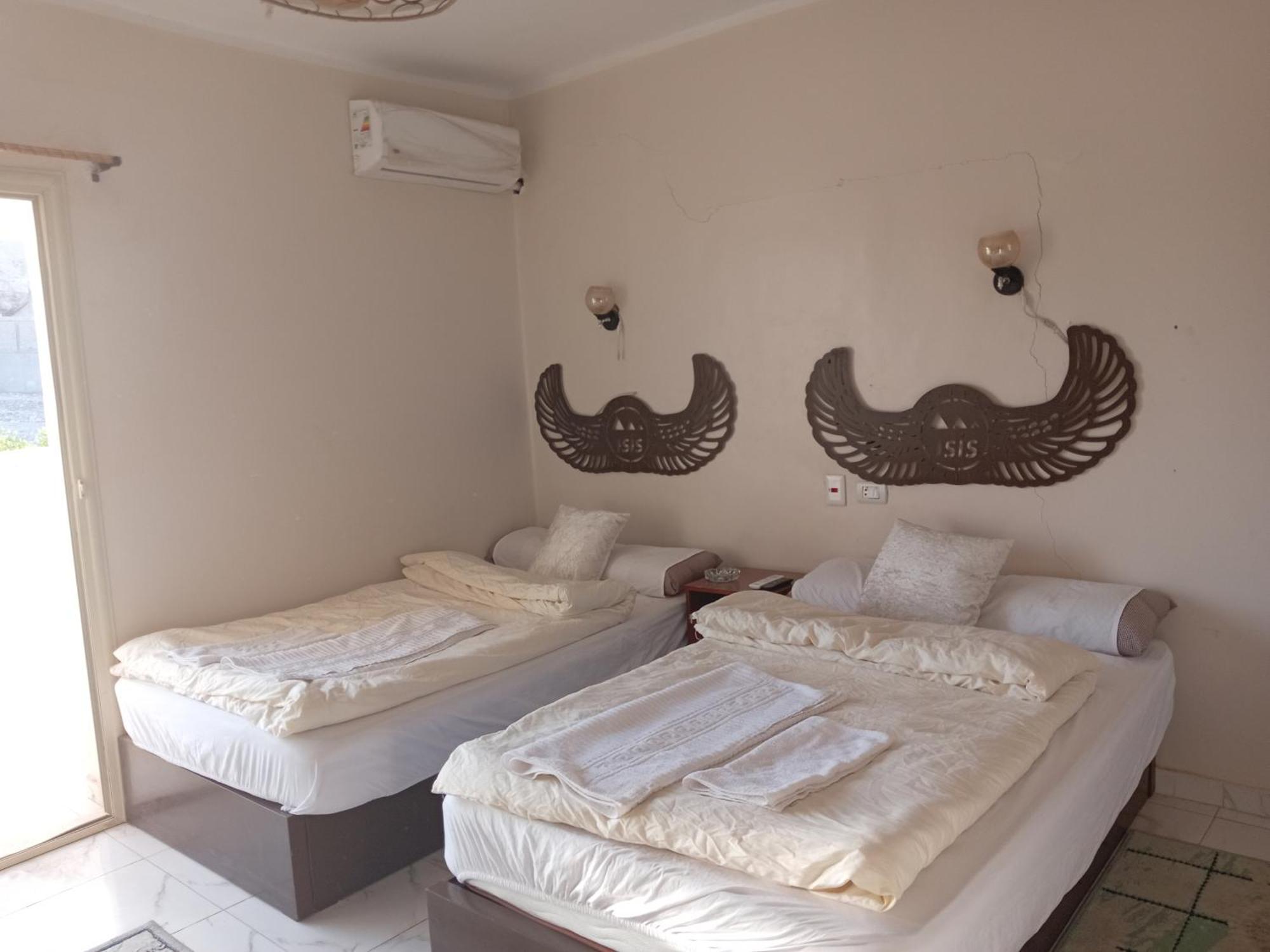Grensha Pyramids Guest house *