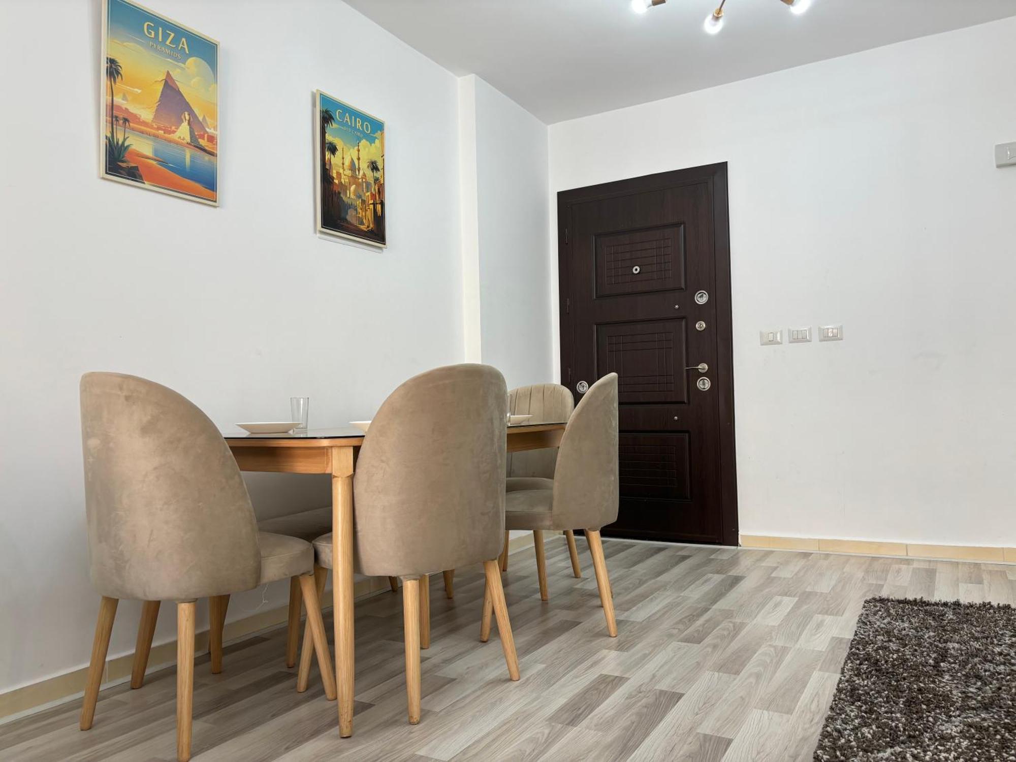 Luxury Inn: 2br Amazing Location In B11 * Madinaty