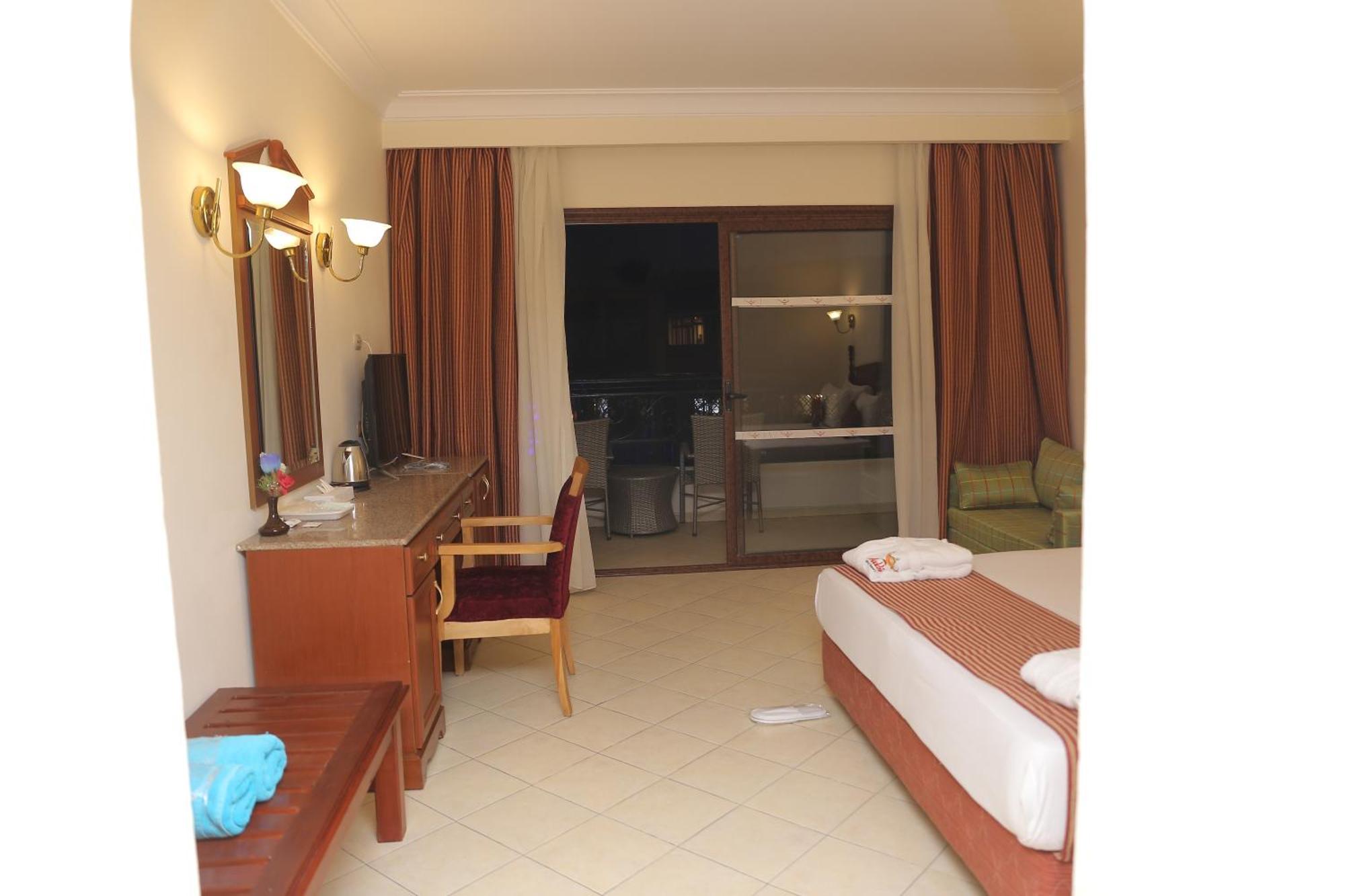 Resort Aladdin 4*