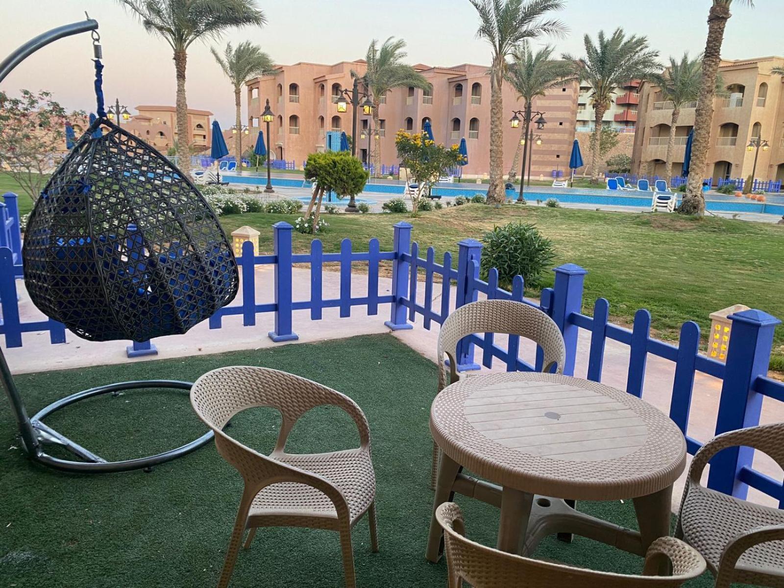 Special In Porto South Families Apartment Ain Suchna