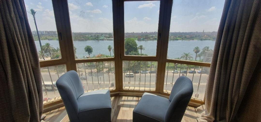 Grand Bayan & At Nile Plaza Otel