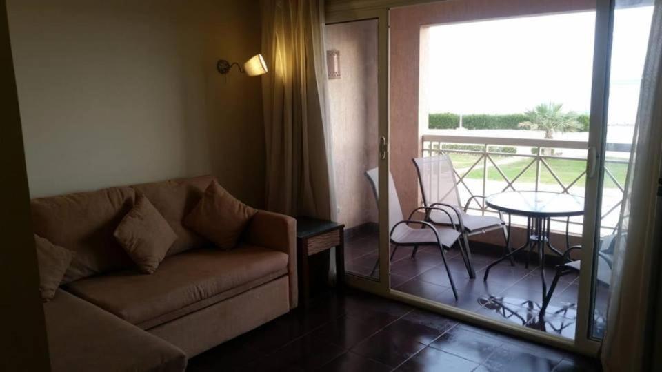 Special In Porto South Families Ain Suchna