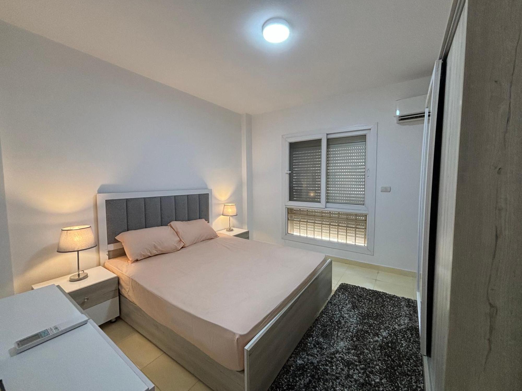 Luxury Inn: 2br Amazing Location In B11 Apartment Madinaty