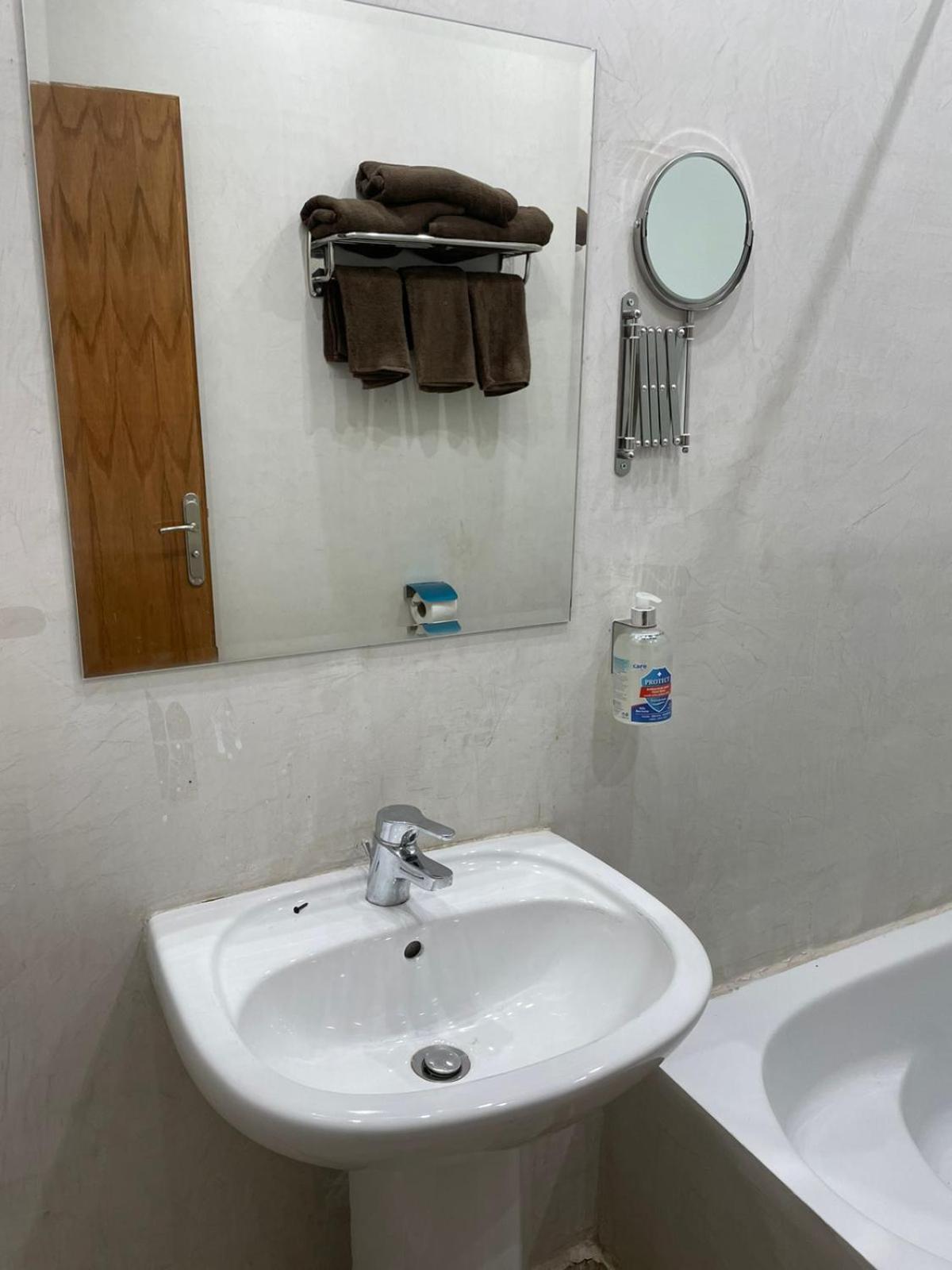 Lilly Lounge And Pool For Adults Only Motel Hurghada