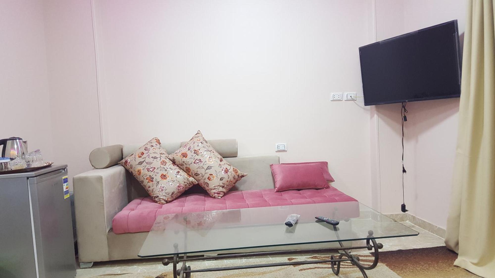 Inn Royal Pyramids 2*