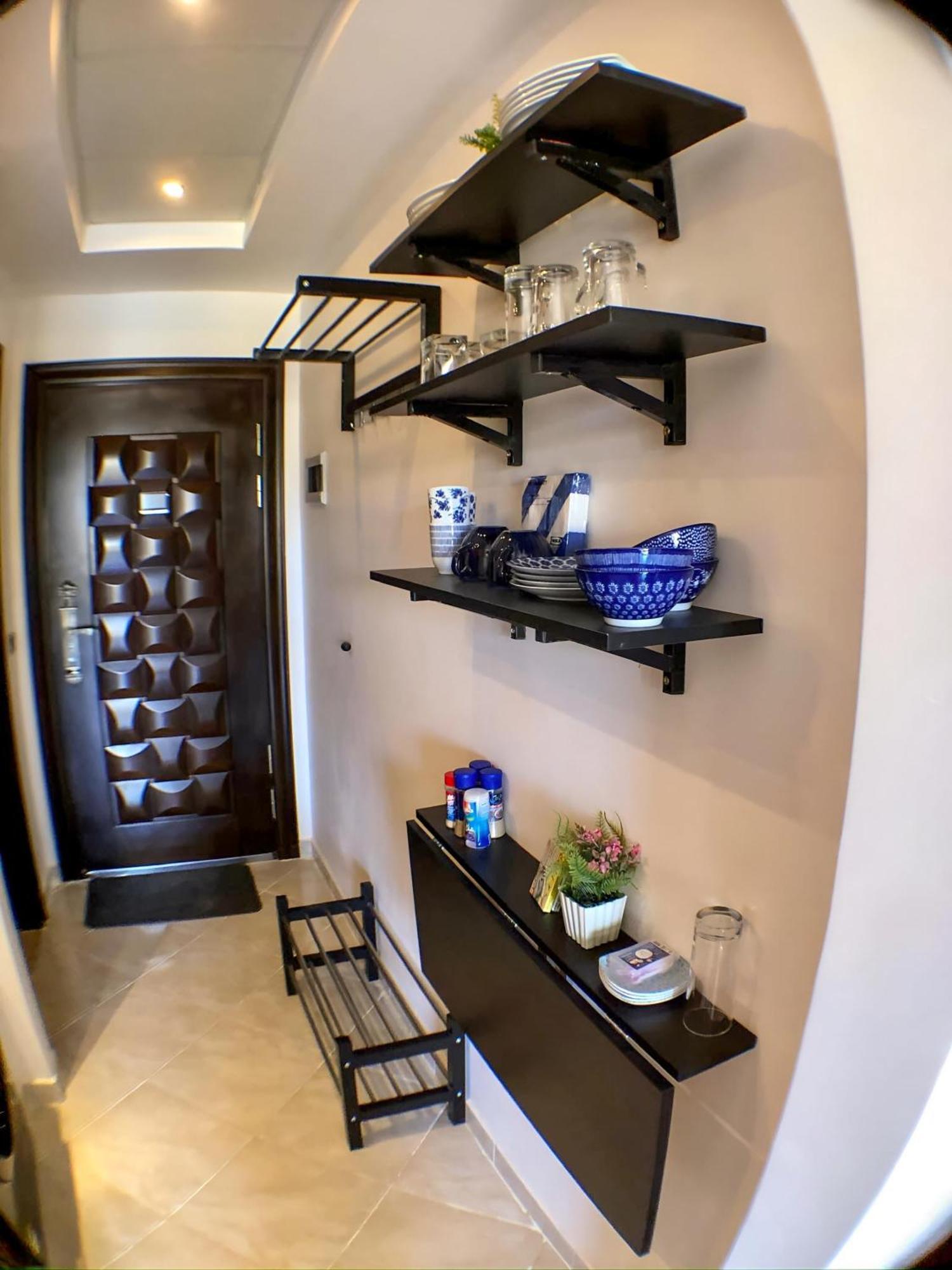 Luxury Beachfront Studio- Foreign Nationals Only Hurghada