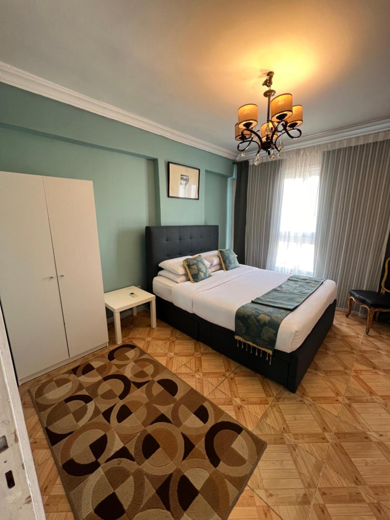 Downtown Sea View Apartment Alexandria