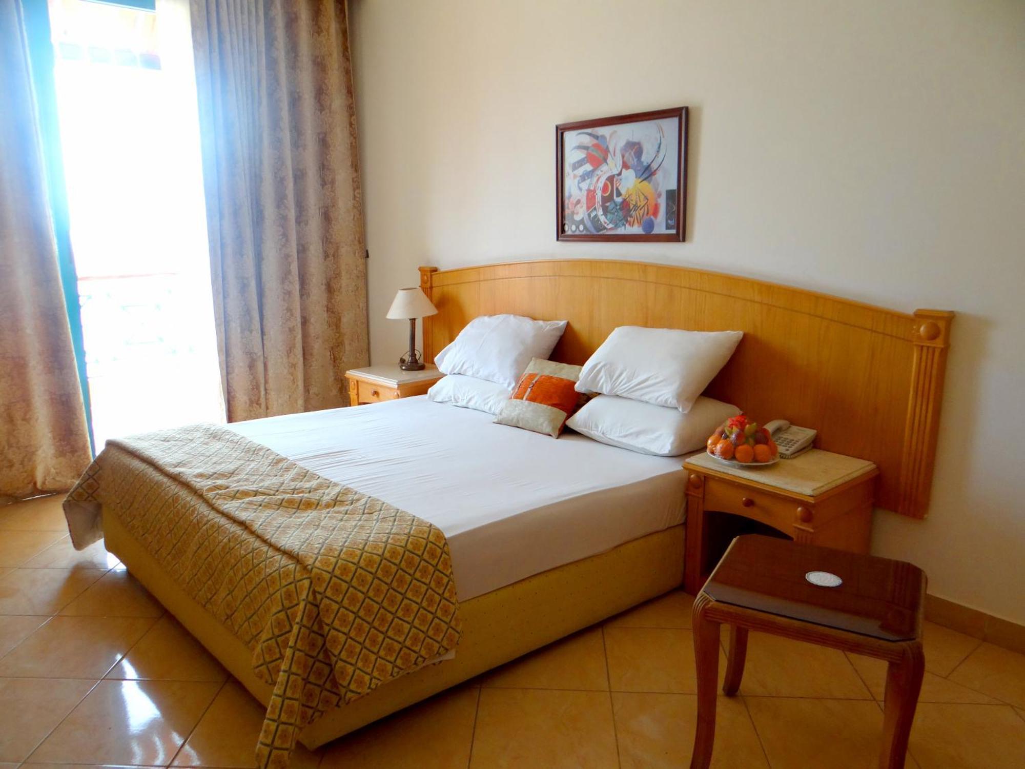 Hotel Sinaway Lagoon Aquapark And Spa