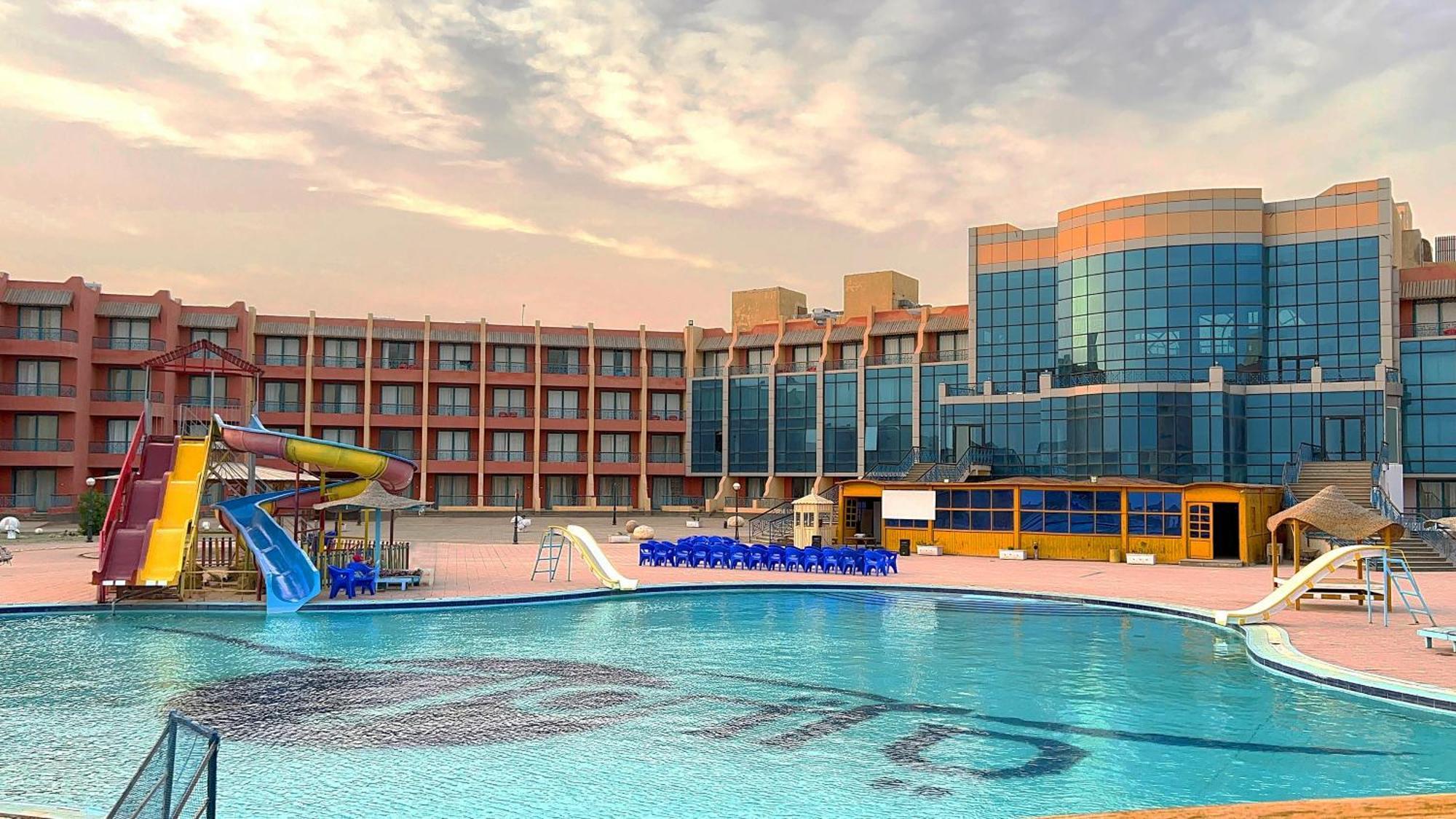 Hotel Sinaway Lagoon Aquapark And Spa 4*