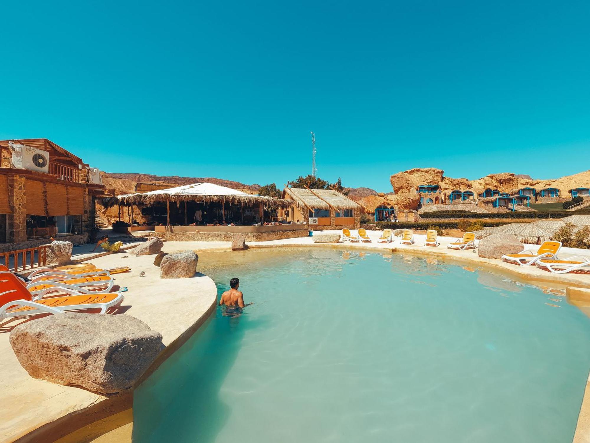 New Moon Island Camp Lodge *
