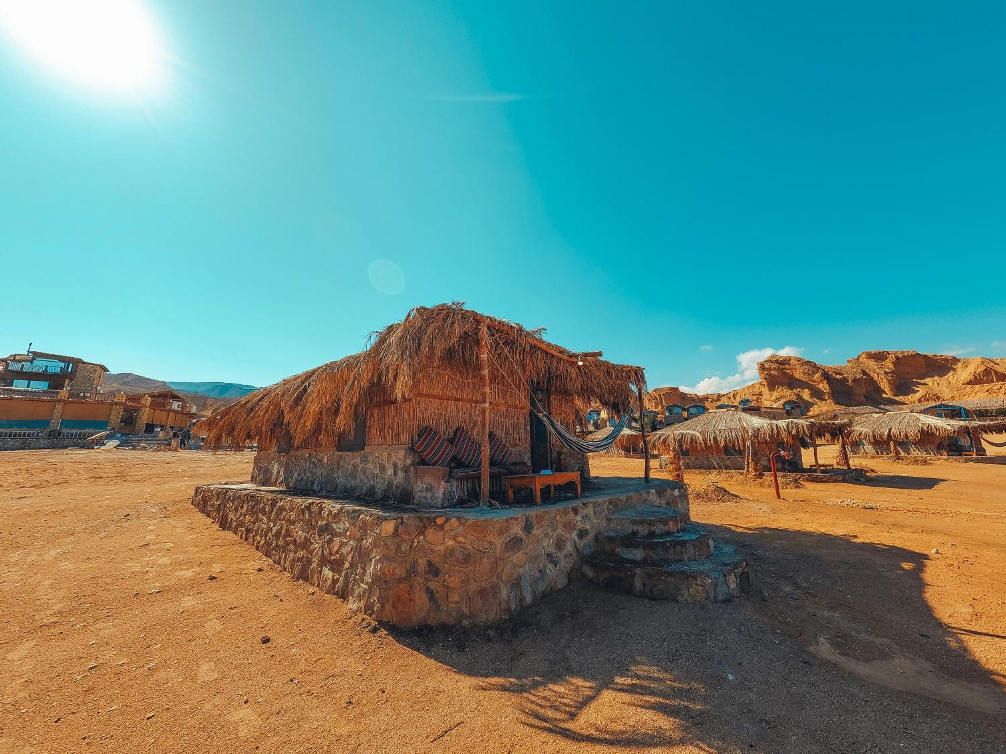New Moon Island Camp Lodge Nuweiba