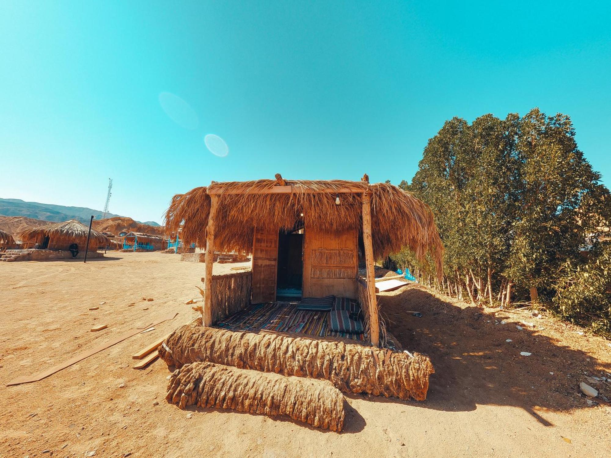 New Moon Island Camp Lodge *