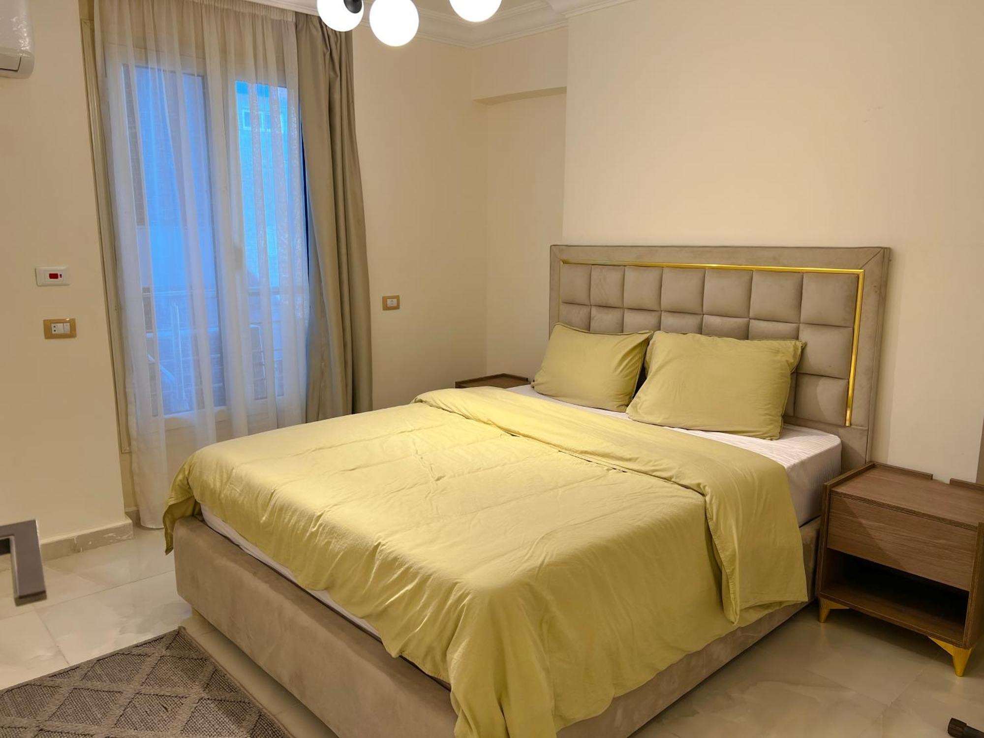 Skyline Premium Apartment Alexandria