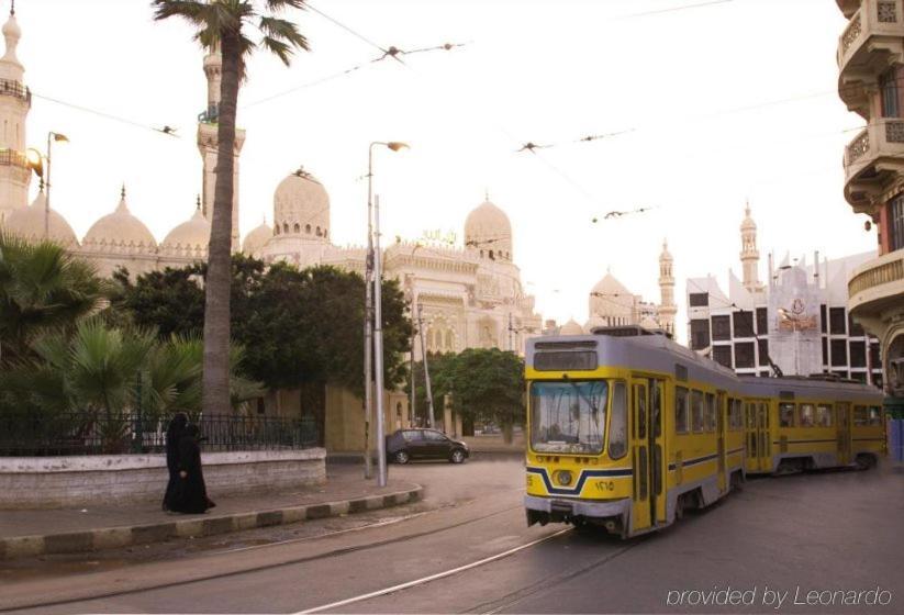 Grand Plaza San Stefano: Luxury With Mall Access Apartment Alexandria