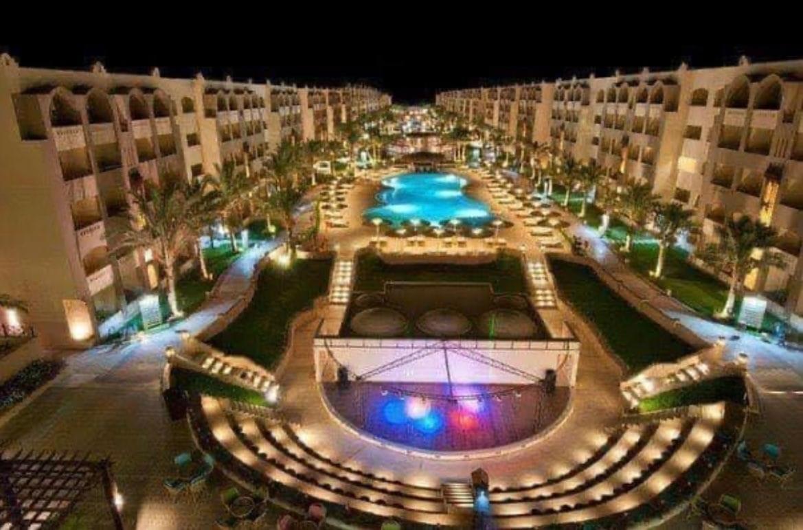 At Karma Aqua 5* Hurghada