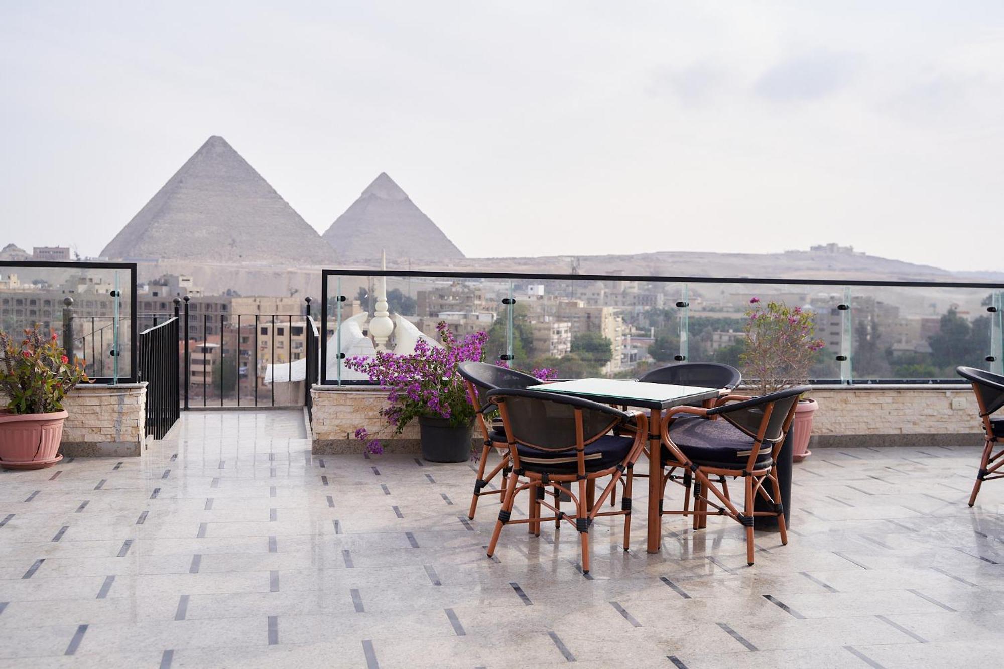 New Pyramids Homestay Cairo