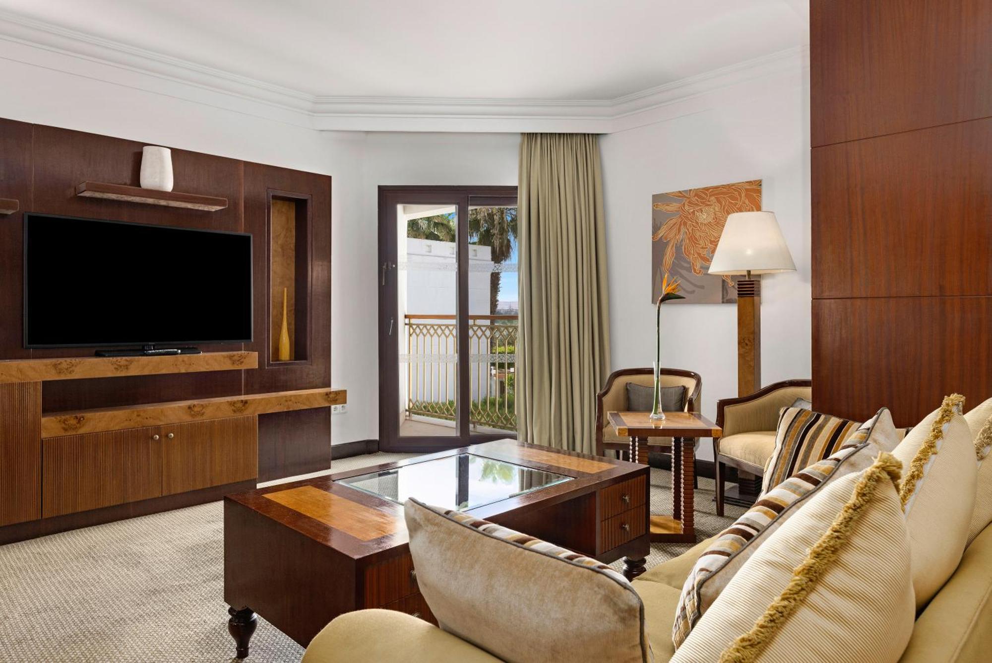 Resort Hilton & Luxor
