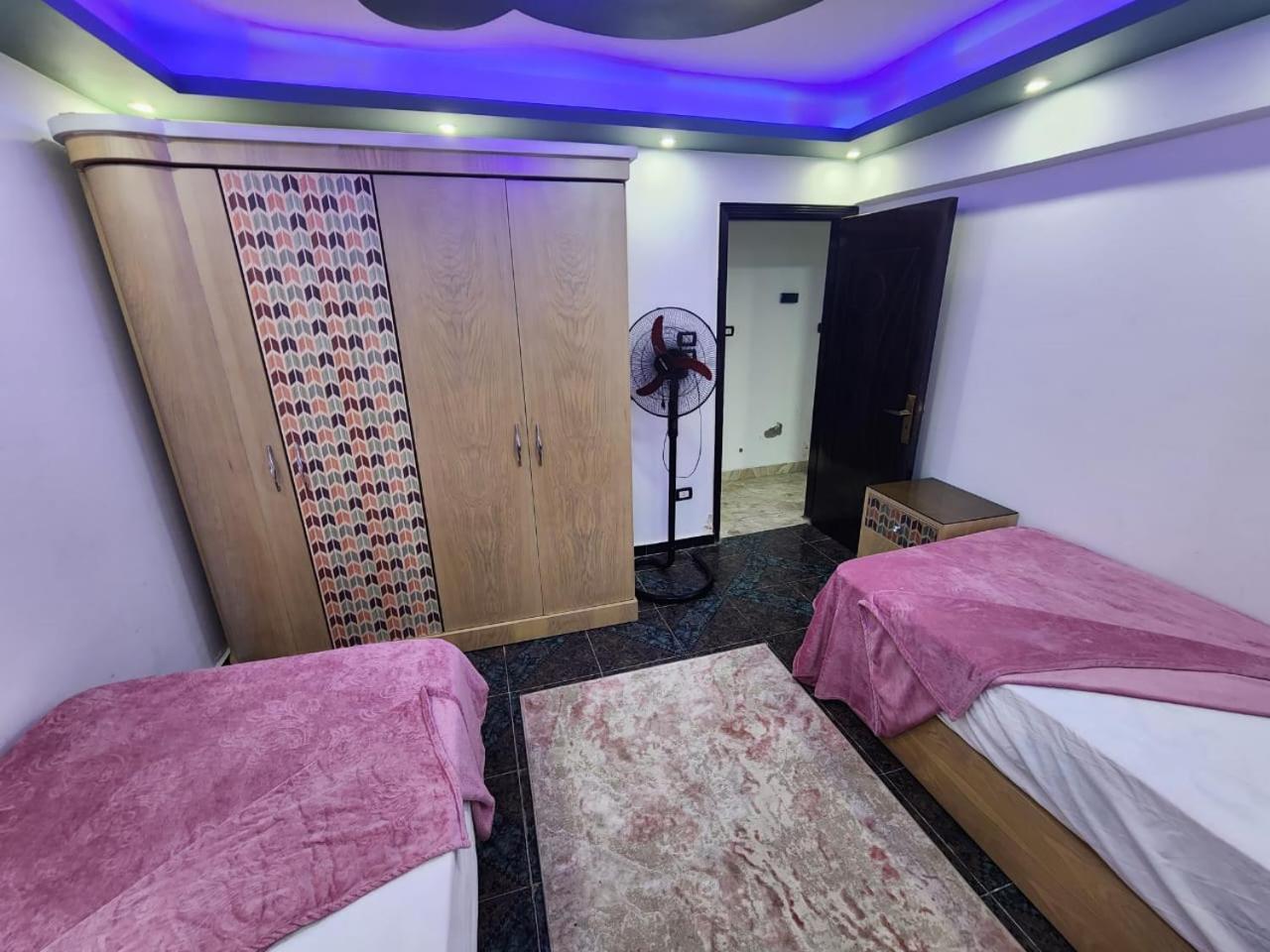 Apartment مكيفة ميامي ع البحر مباشرةً