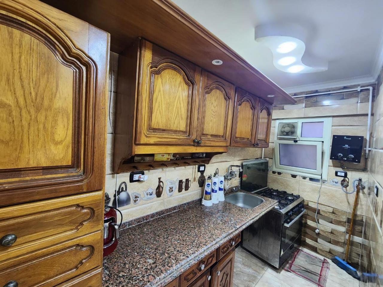 مكيفة ميامي ع البحر مباشرةً * Alexandria