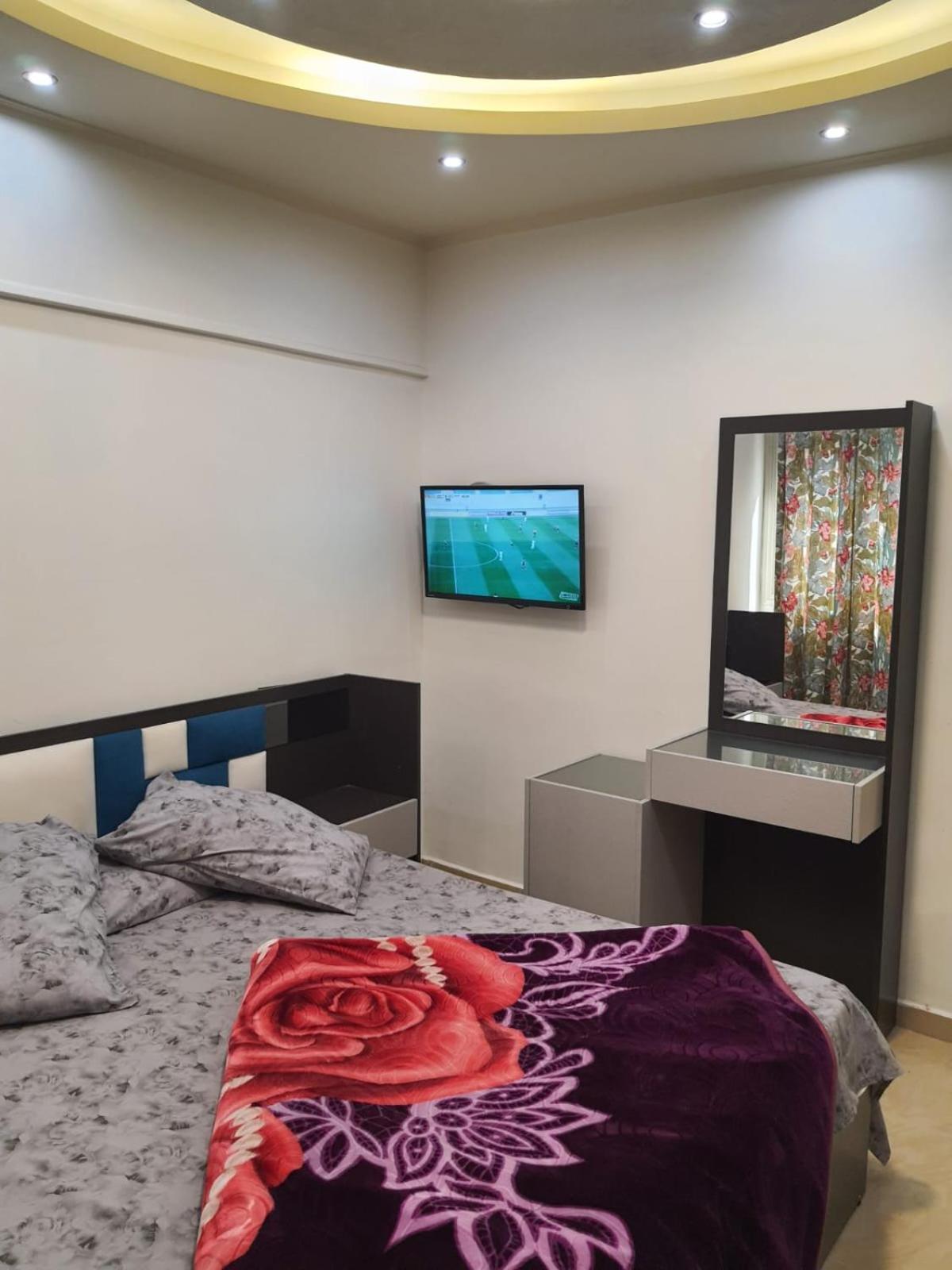 Apartment Square - Brand New Luxury With Stunning Sea View *