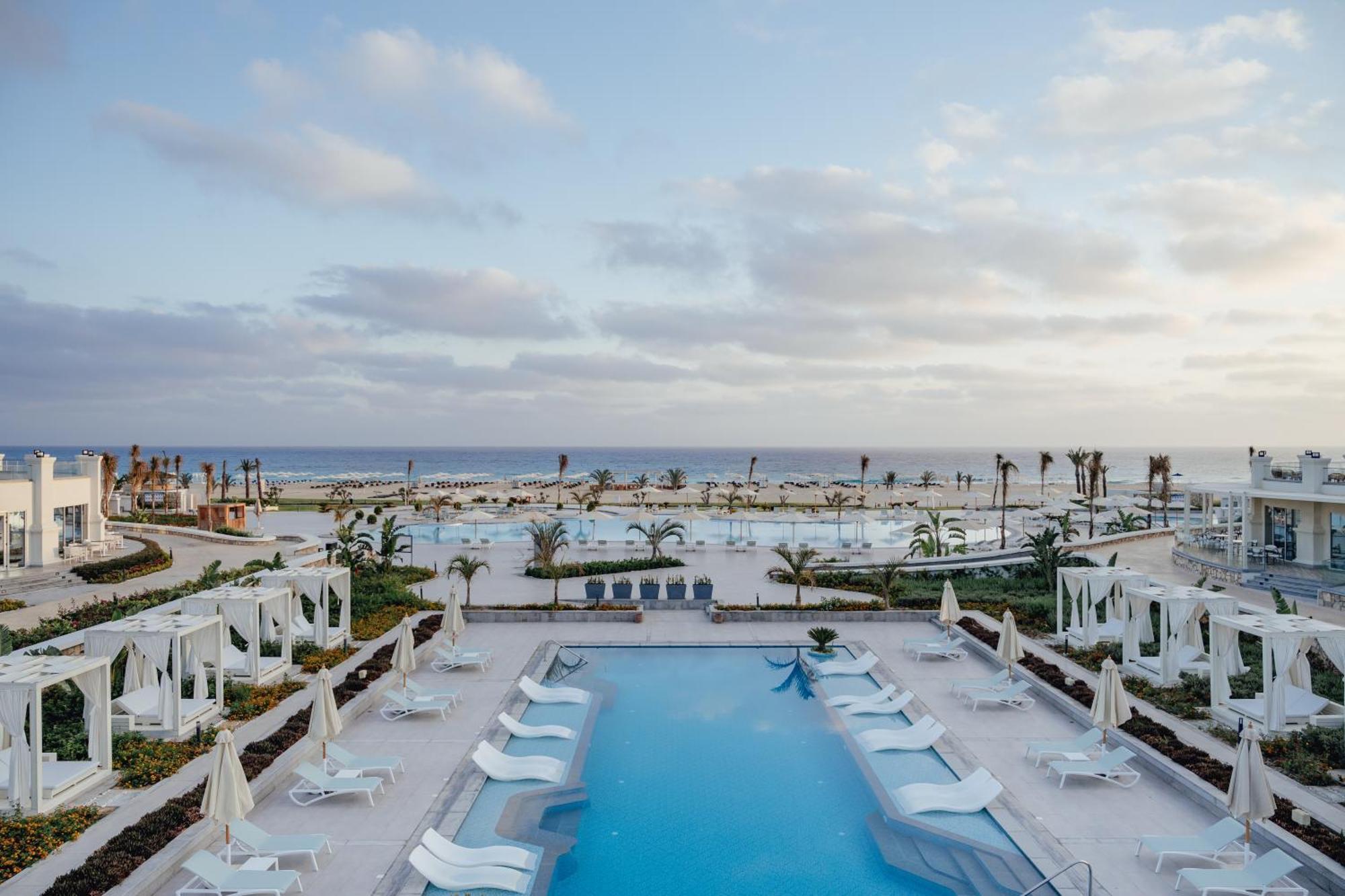 Cleopatra Sidi Heneish Resort *