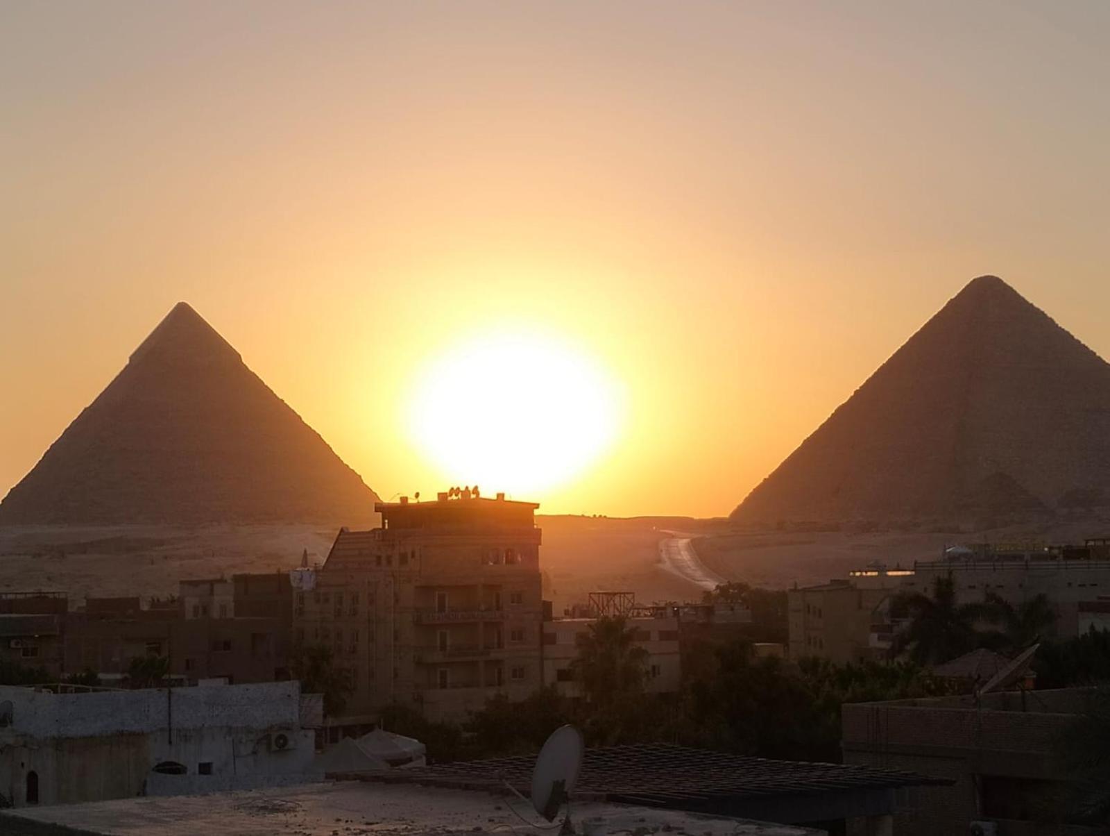 Ammar Pyramids View Cairo