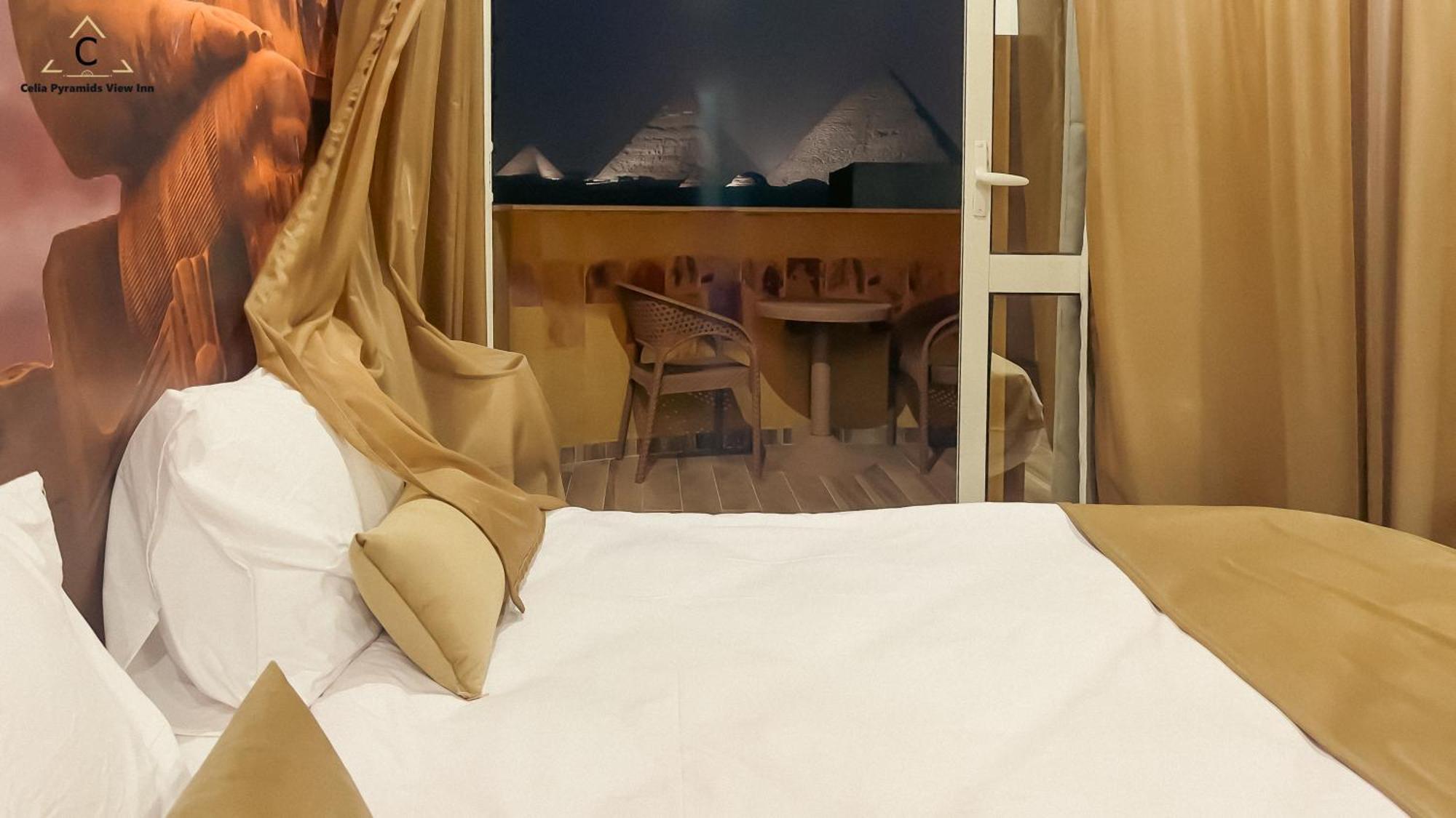 Moon Pyramids *