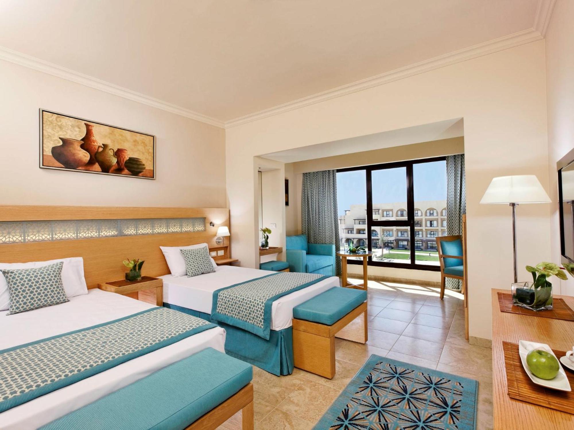 Movenpick Waterpark & 5* Soma Bay
