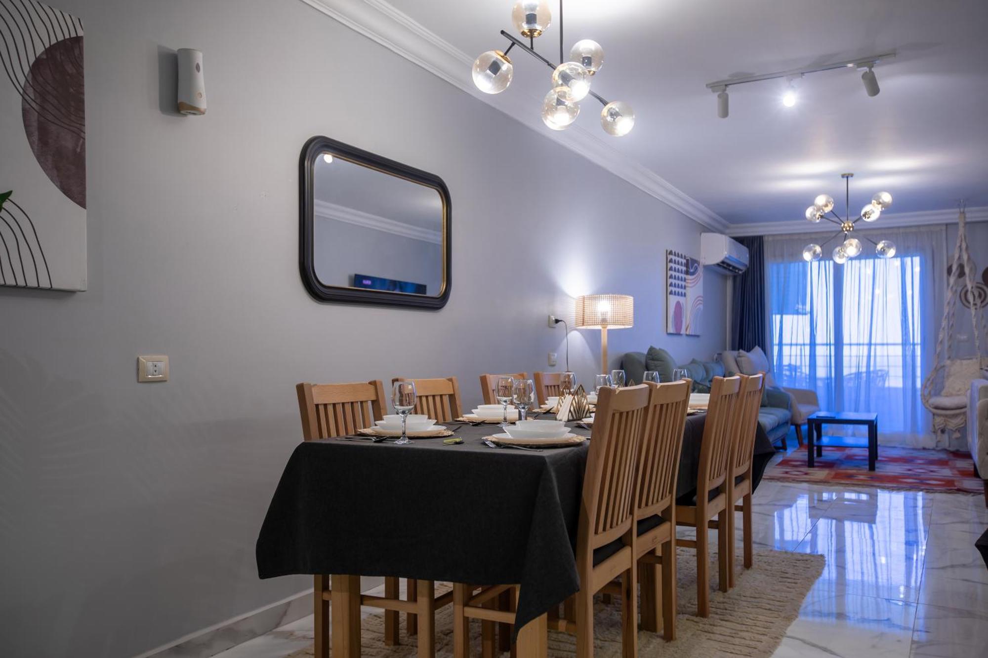 Skyline Premium * Alexandria
