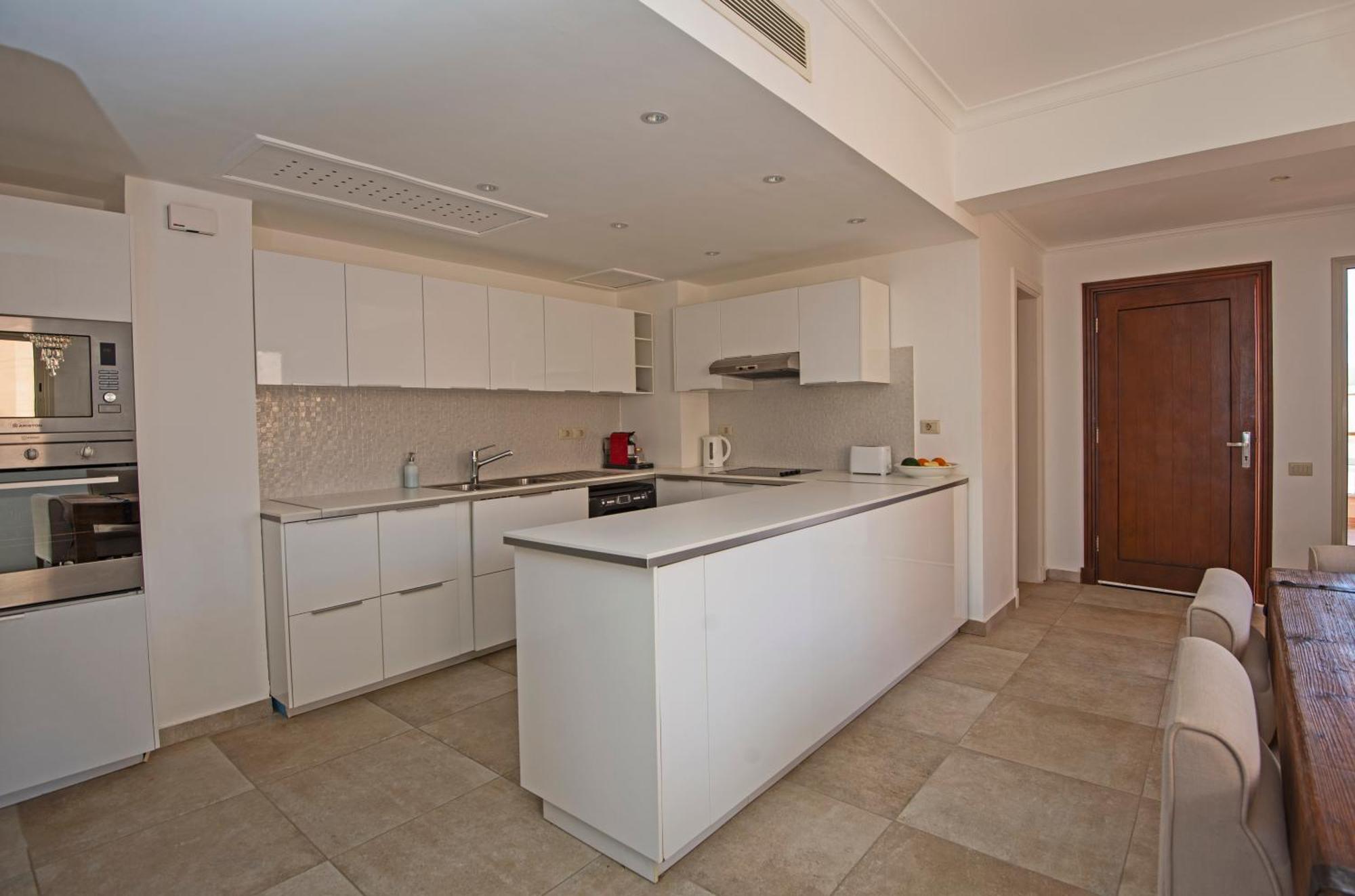 Apartment Soma Bay Seafront Luxury