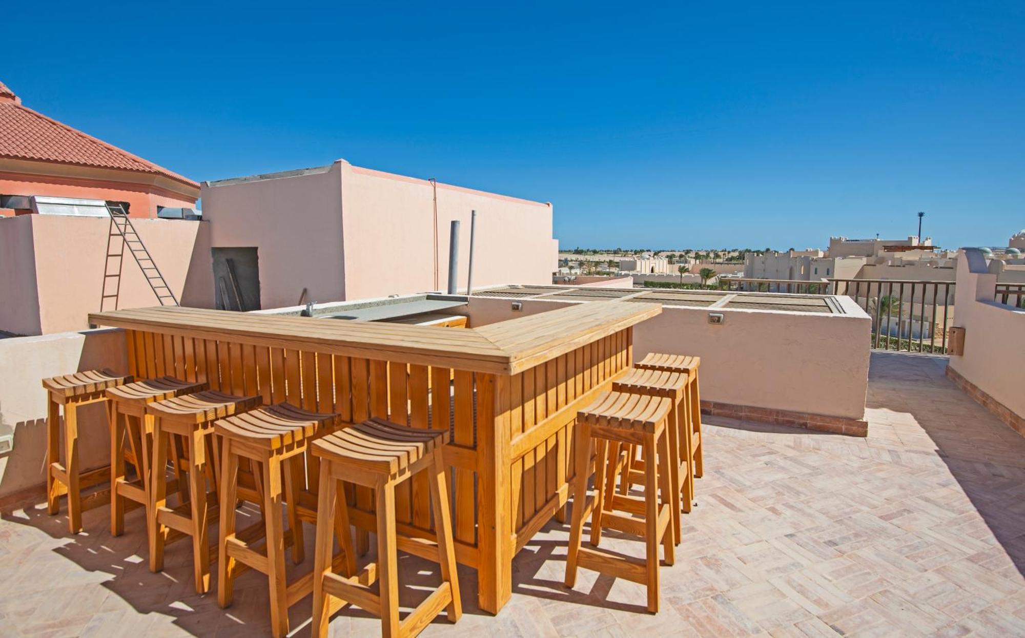 Apartment Soma Bay Seafront Luxury