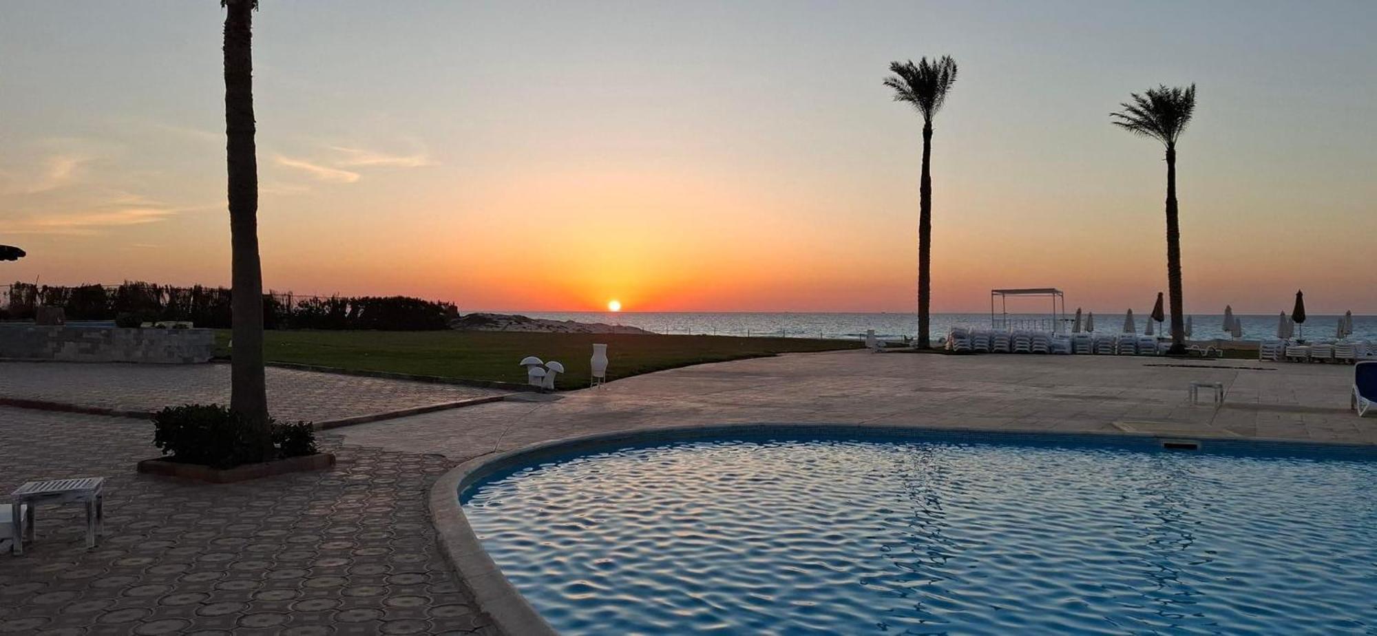 Hotel Borg El Arab Beach Resort
