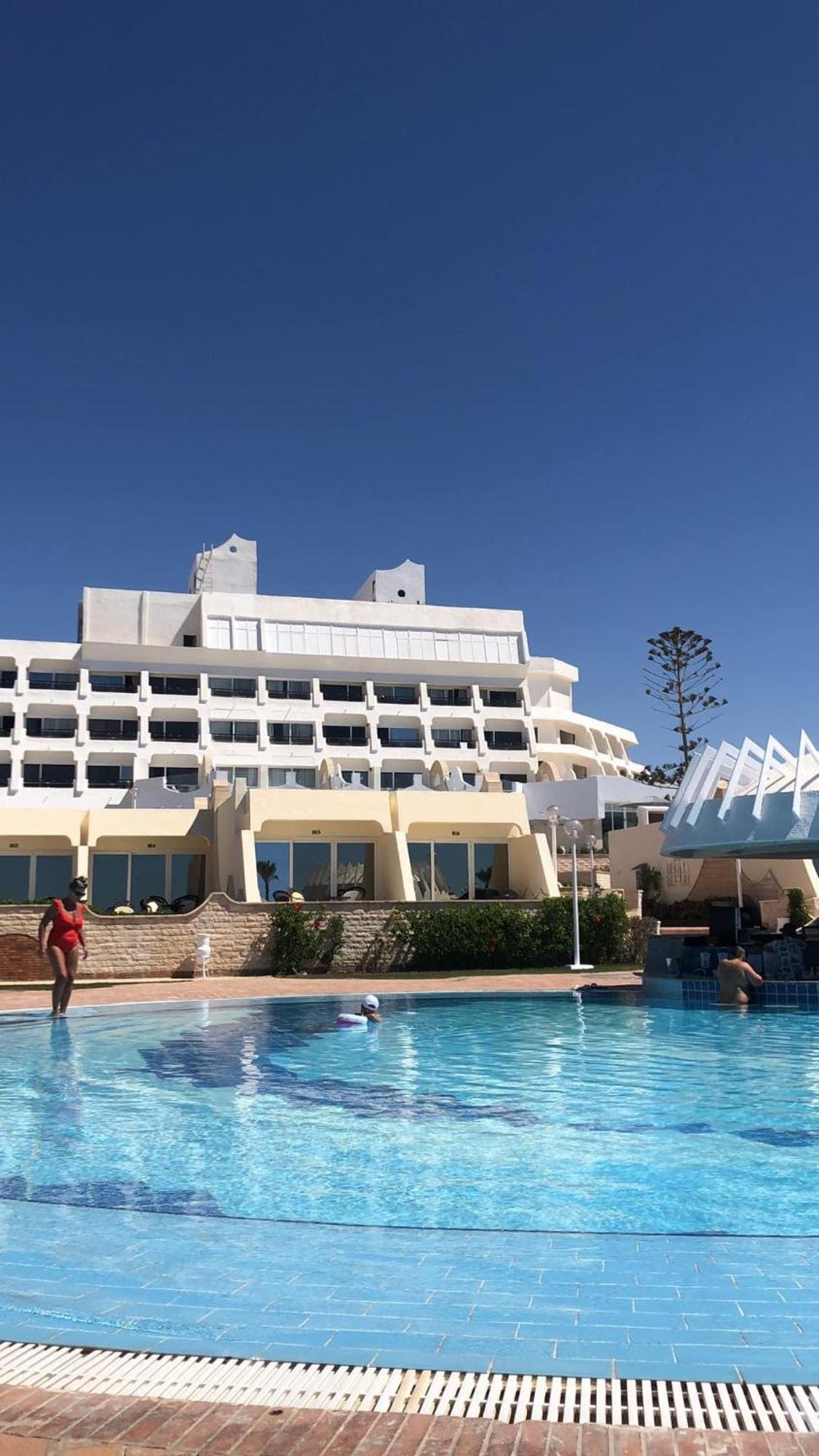 Hotel Borg El Arab Beach Resort