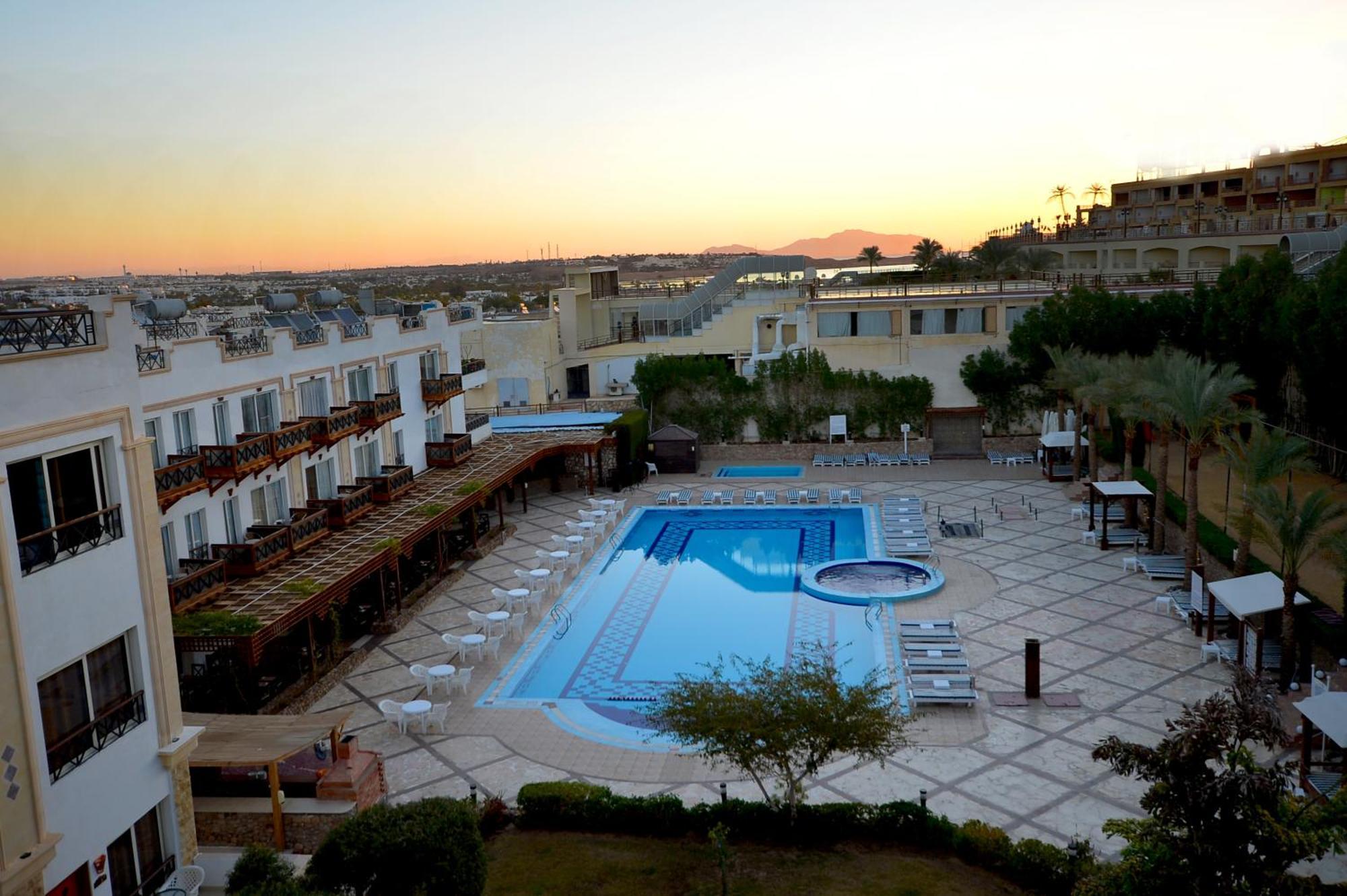 Resort Falcon Naama Star 3*