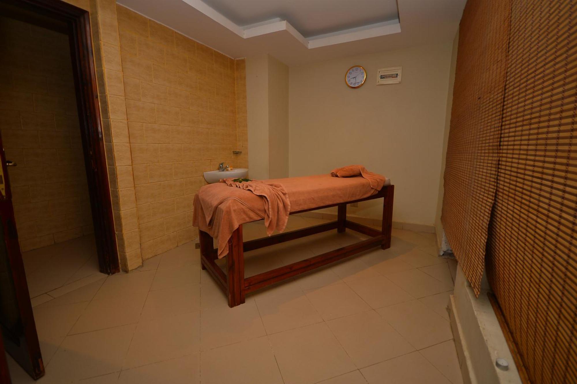 Falcon Naama Star 3*