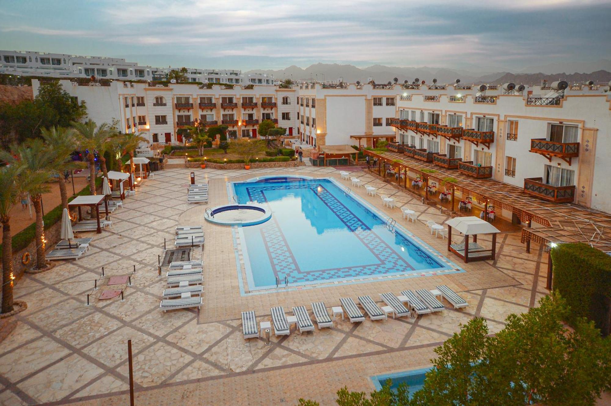 Falcon Naama Star 3*