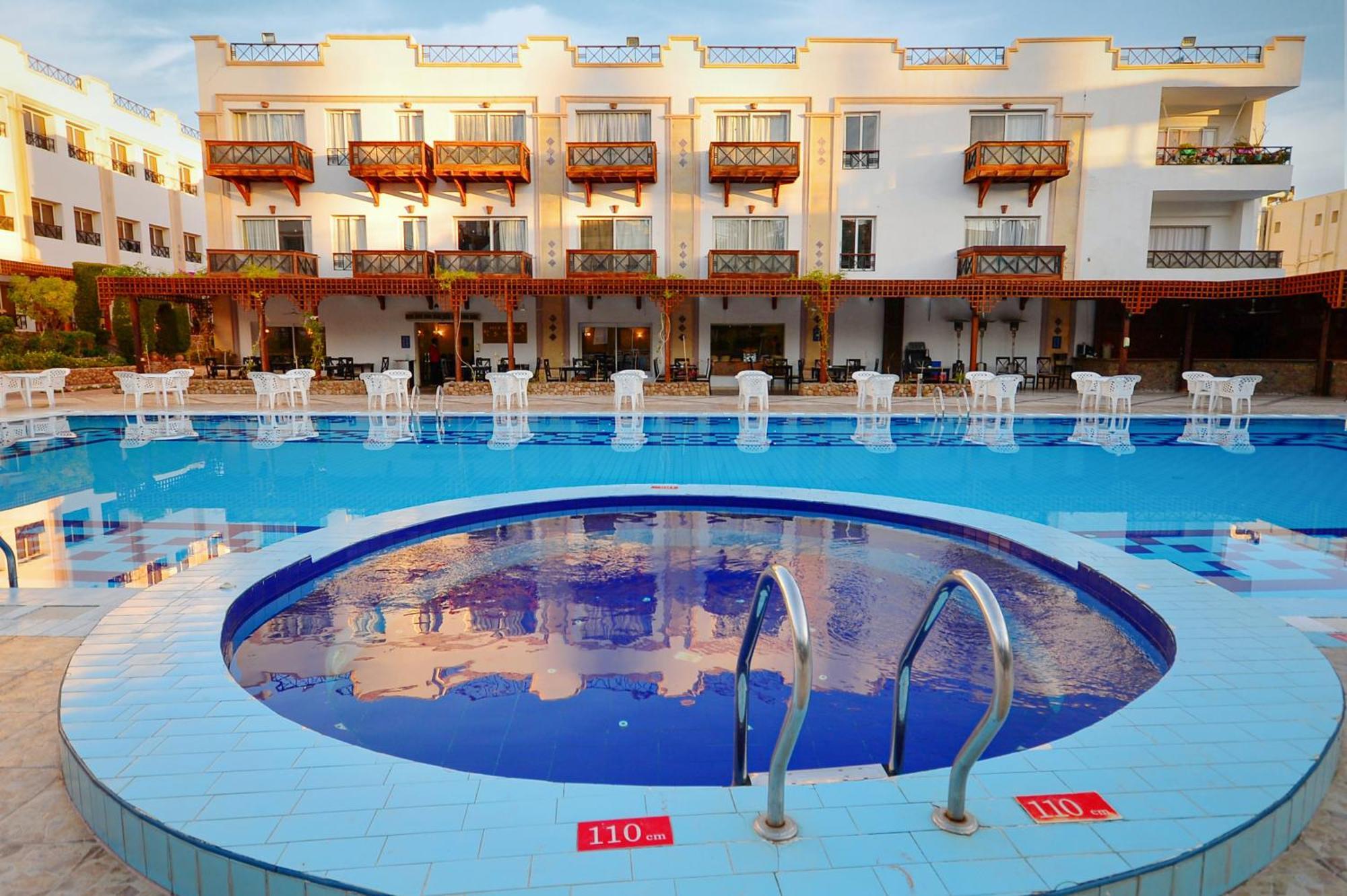 Falcon Naama Star Resort 3*