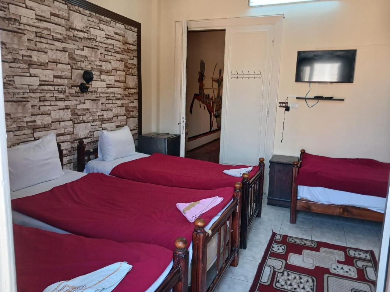 New Palace Hotel 2*