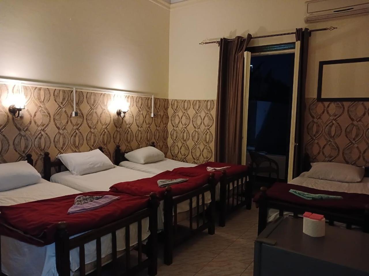New Palace 2* Cairo