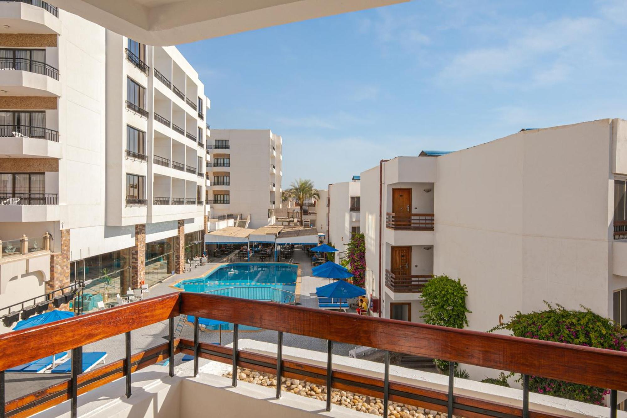 Resort Marlin Azur 3*
