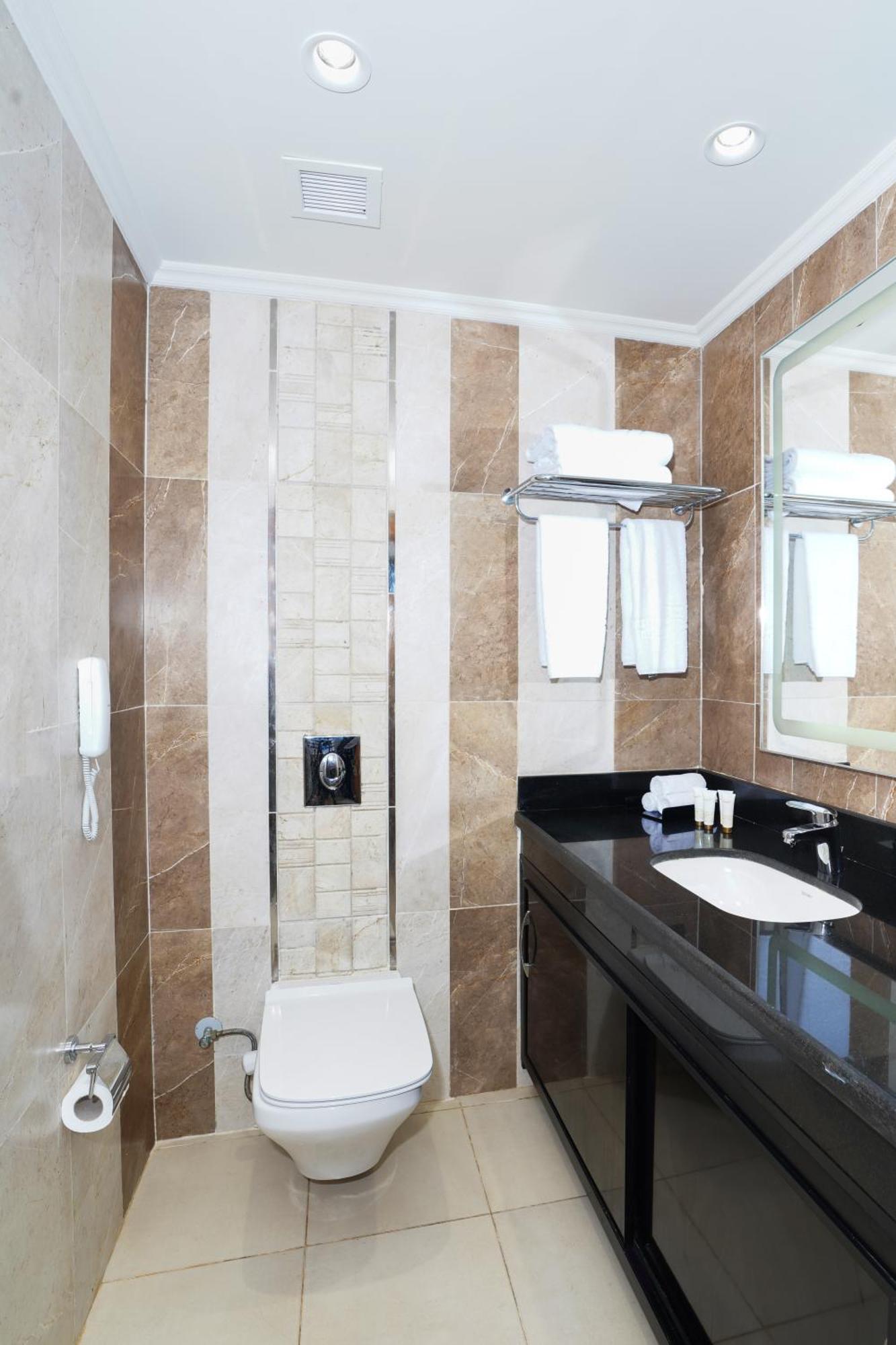 Hotel Triumph White Sands 4*