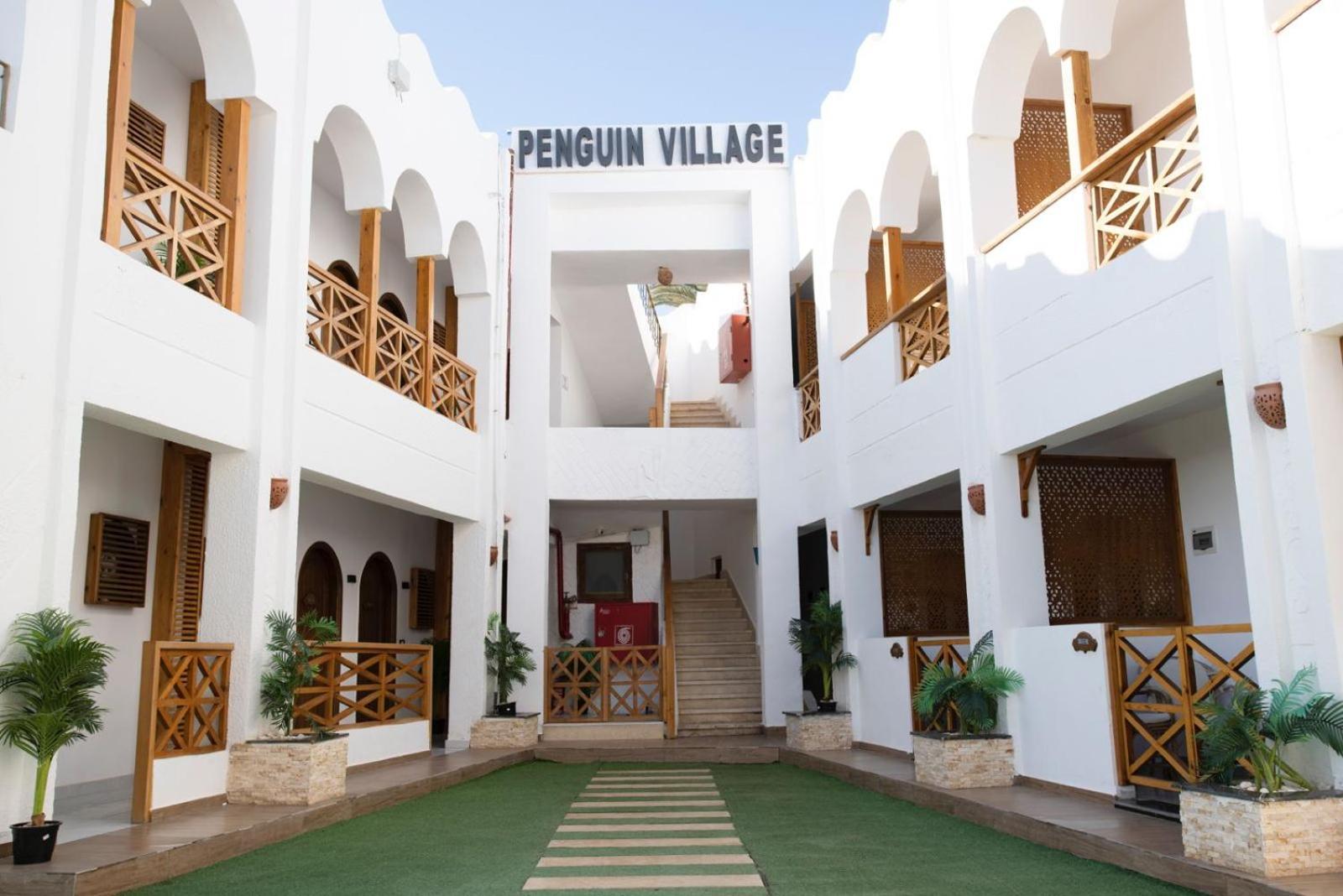 Otel Penguin Village