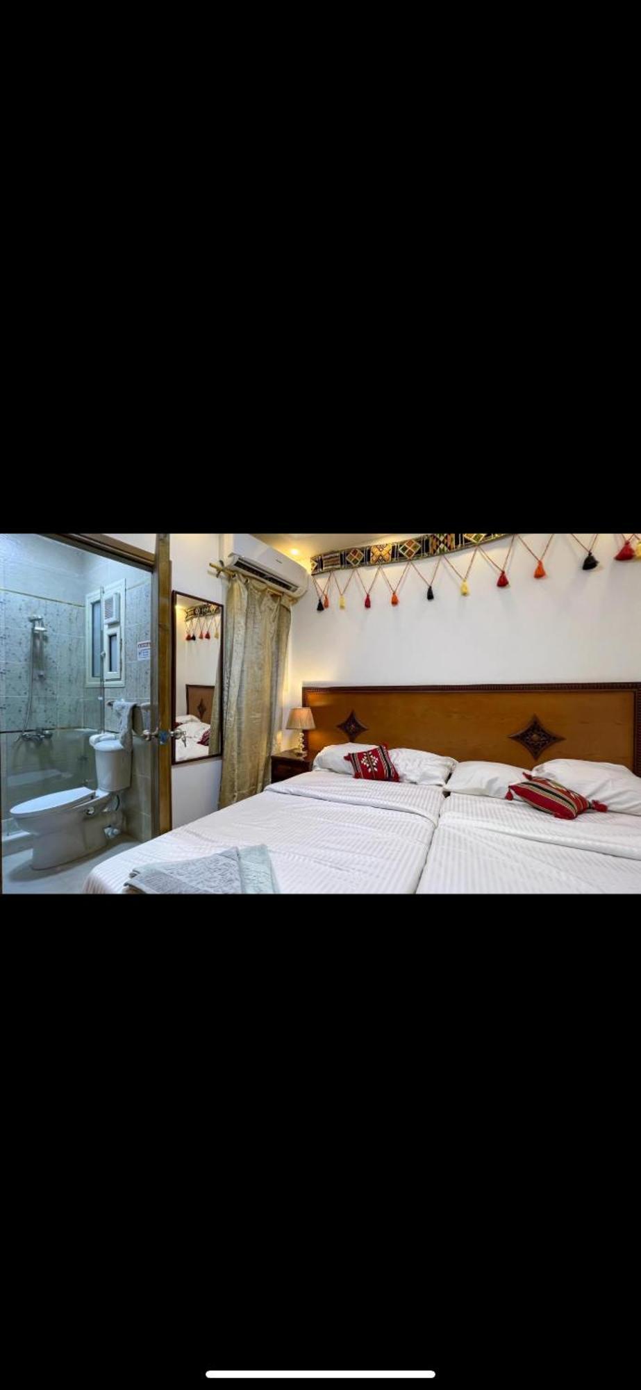 Atlantis Pyramids Guest house 2*