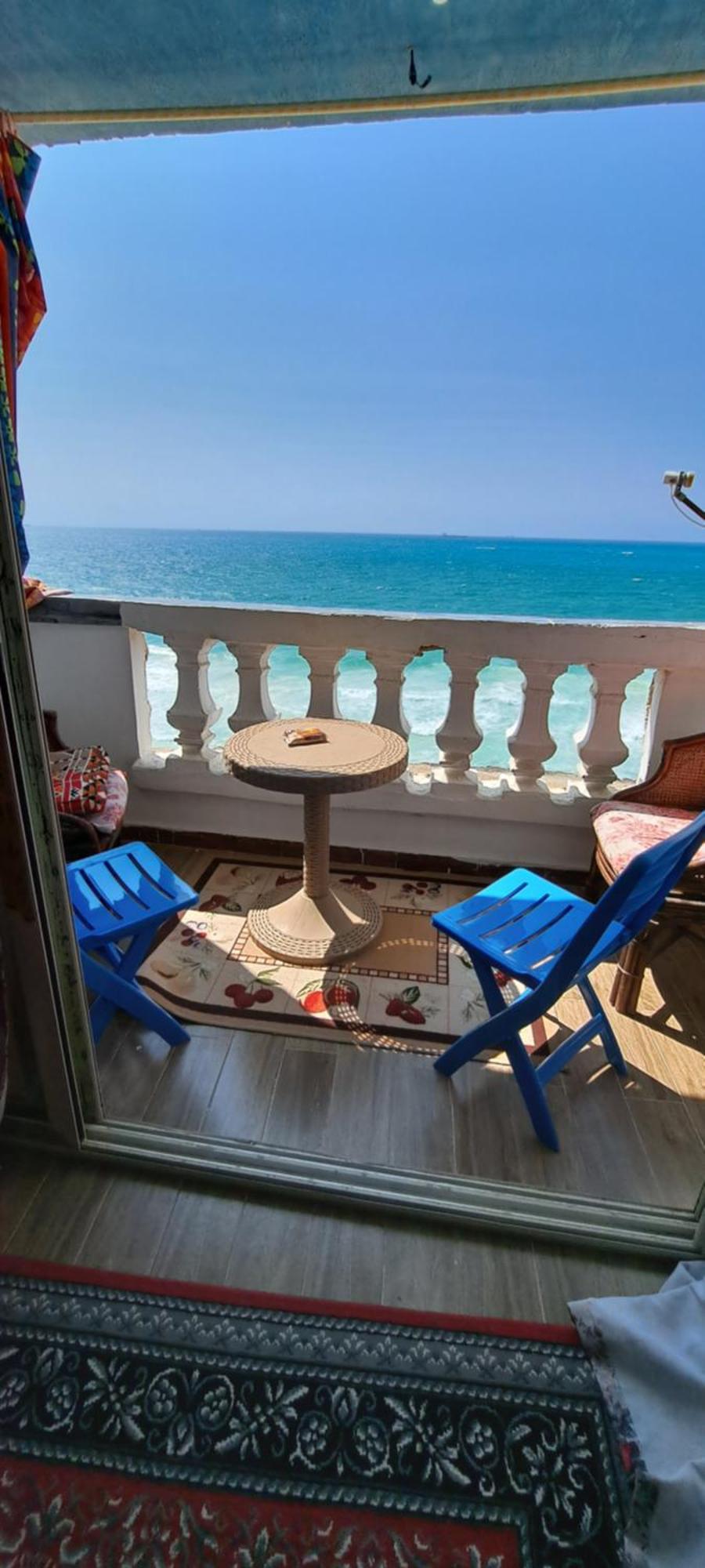Panorama Sea View Apartment: Coast Getaway *