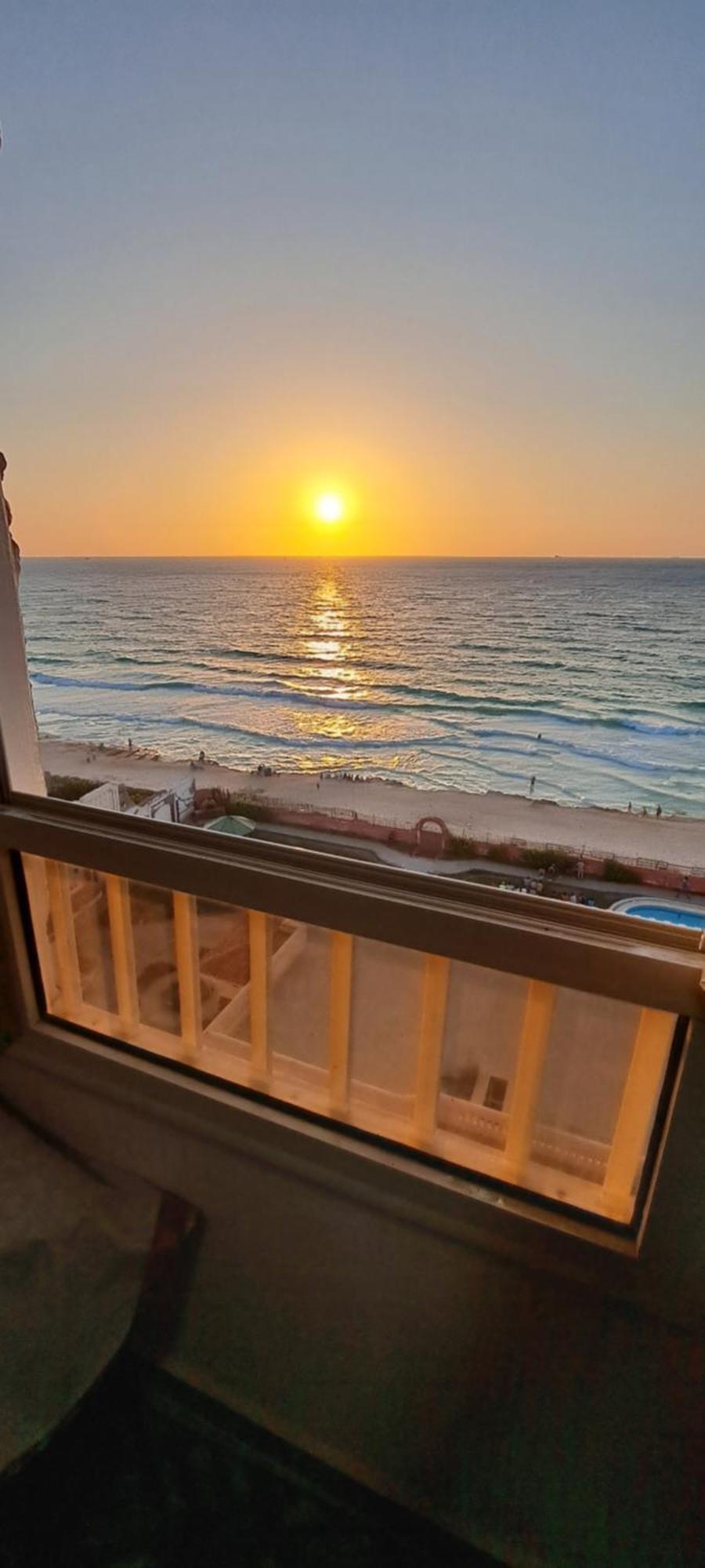 Panorama Sea View Apartment: Coast Getaway * Alexandria